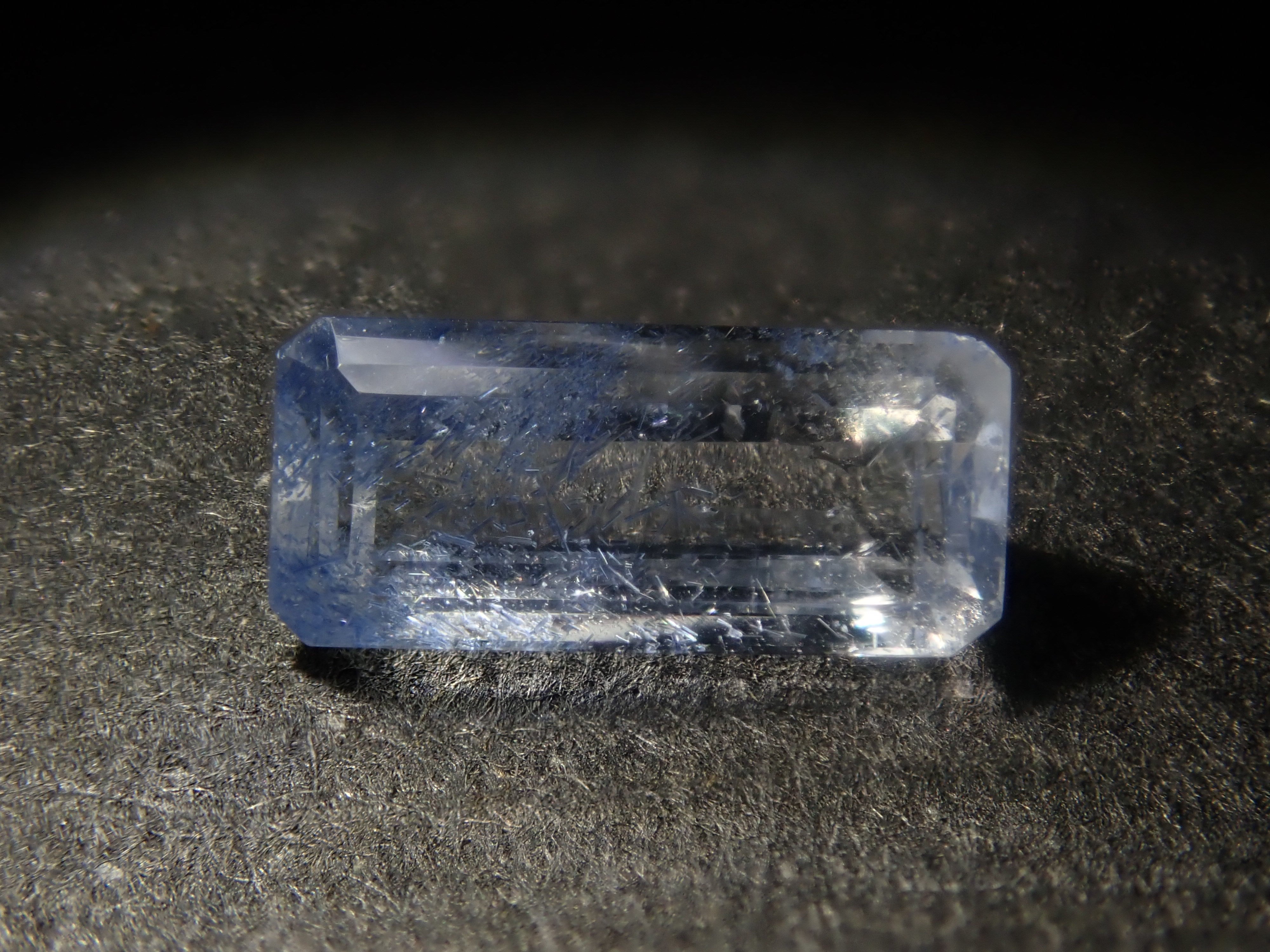 【2/23 22時販売】《限定12石》ツーソン新着の良質なブラジル産デュモルチェライトインクォーツ（ファセットカット）《複数購入割引有》