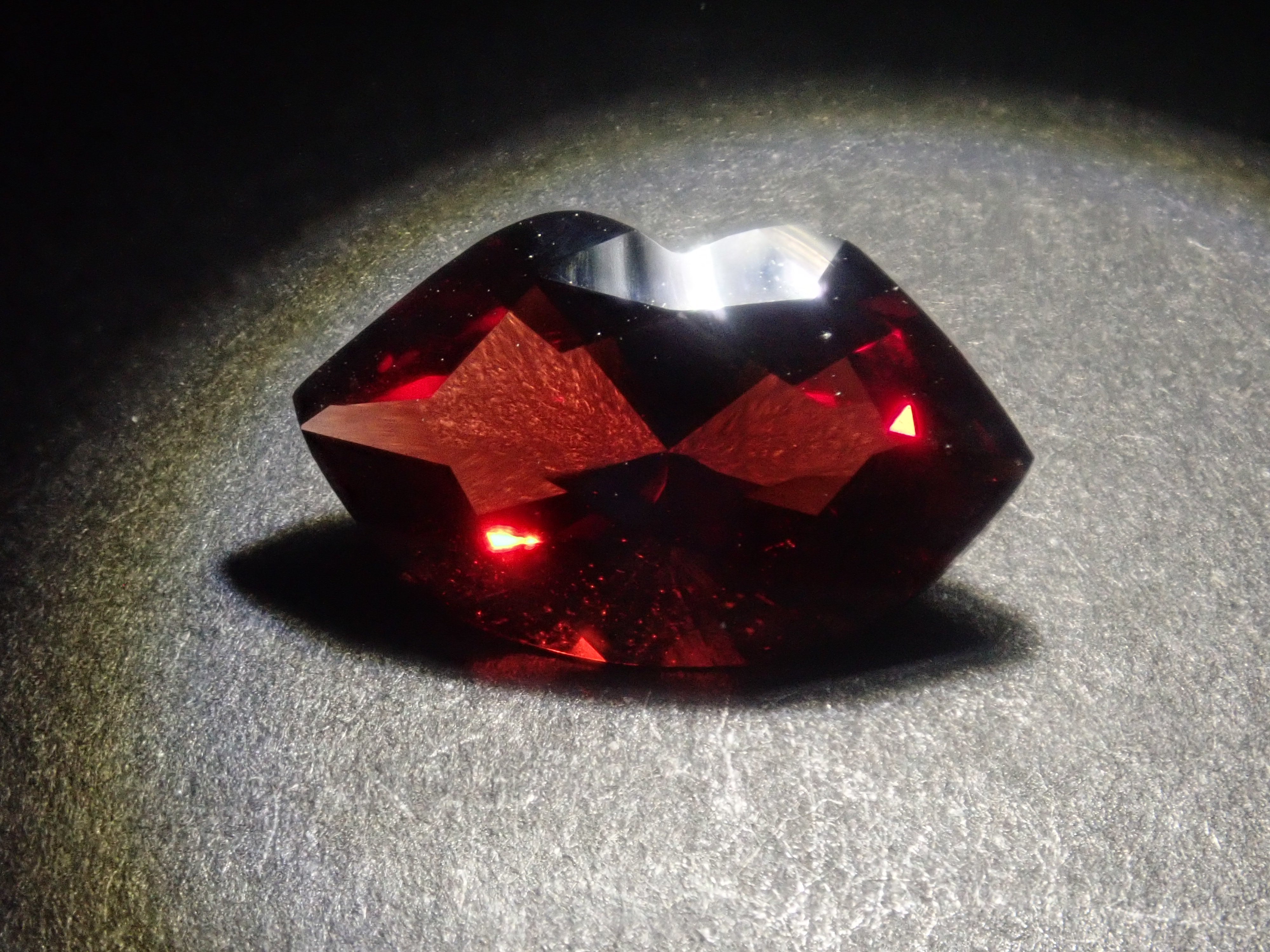 【5/4 22時販売】《限定11石》通常18,800円のルージュカット&ハートシェイプ宝石ガチャ💎アルマンディンガーネット・ピンクトルマリン・スコロライト・サファイア《複数購入割引有》