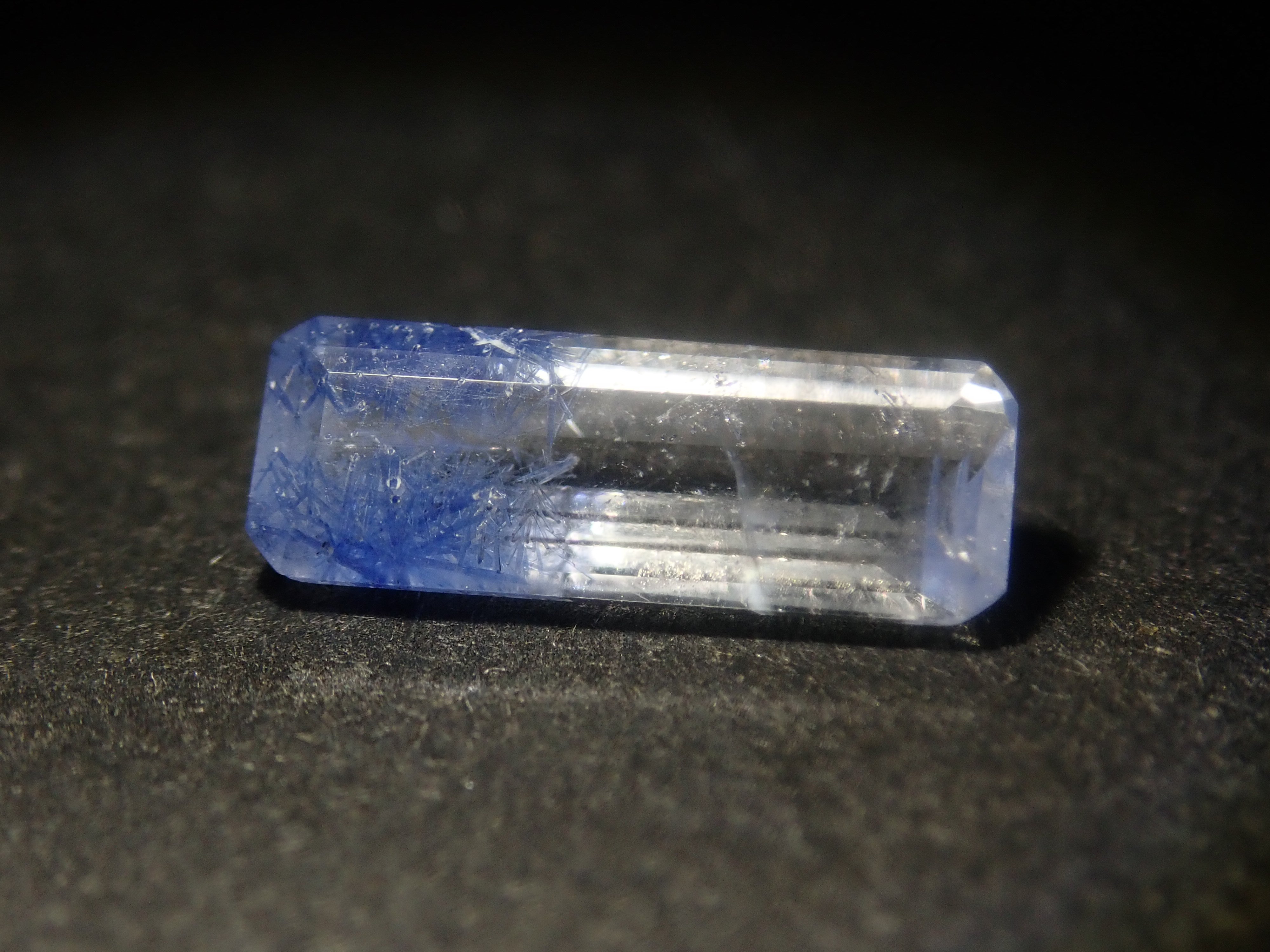 【2/23 22時販売】《限定12石》ツーソン新着の良質なブラジル産デュモルチェライトインクォーツ（ファセットカット）《複数購入割引有》