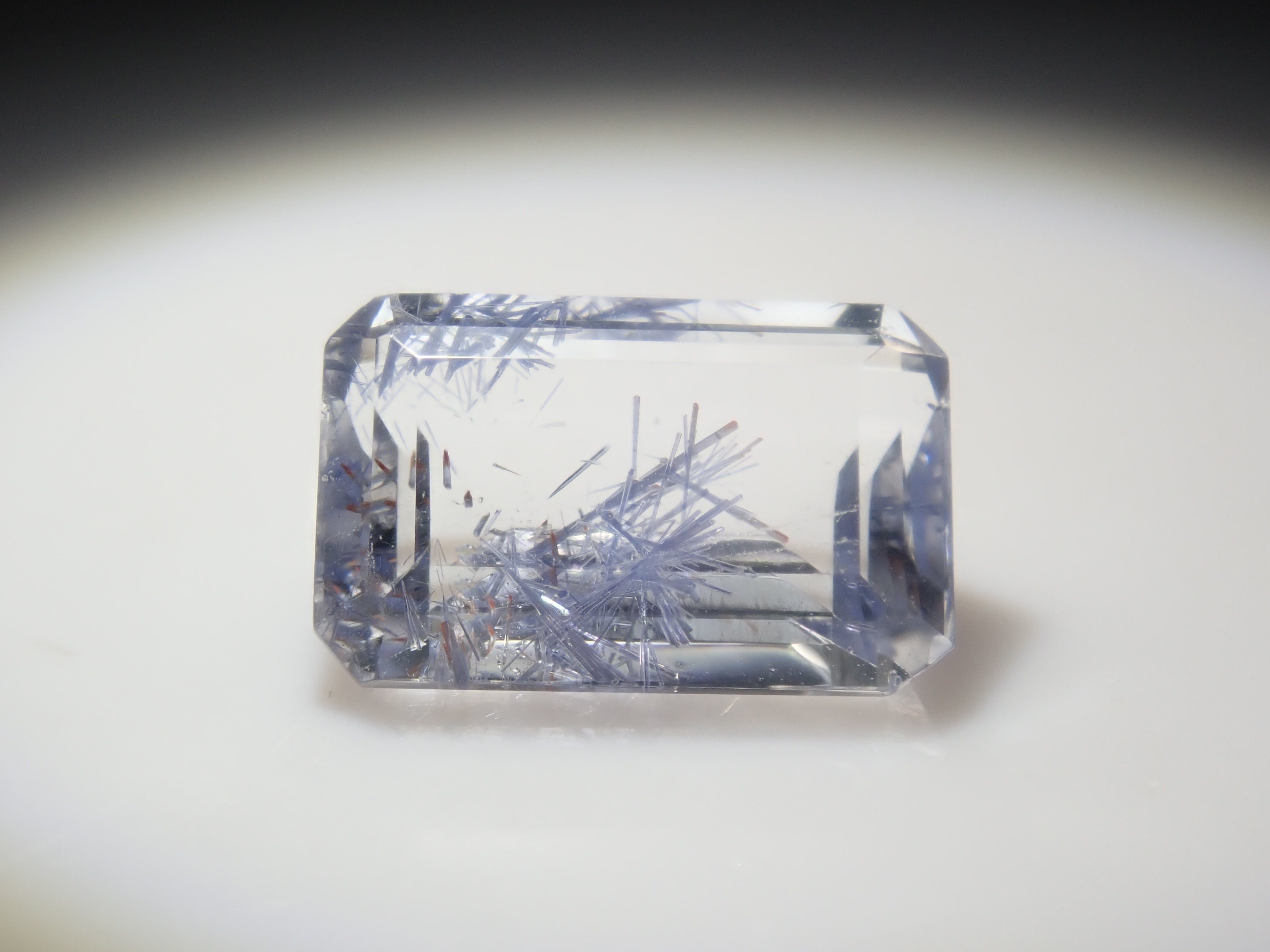 【3/15 22時販売】《ツーソン新着・限定11石》ファセットカットのブラジル産デュモルチェライトインクォーツ《複数購入割引有》