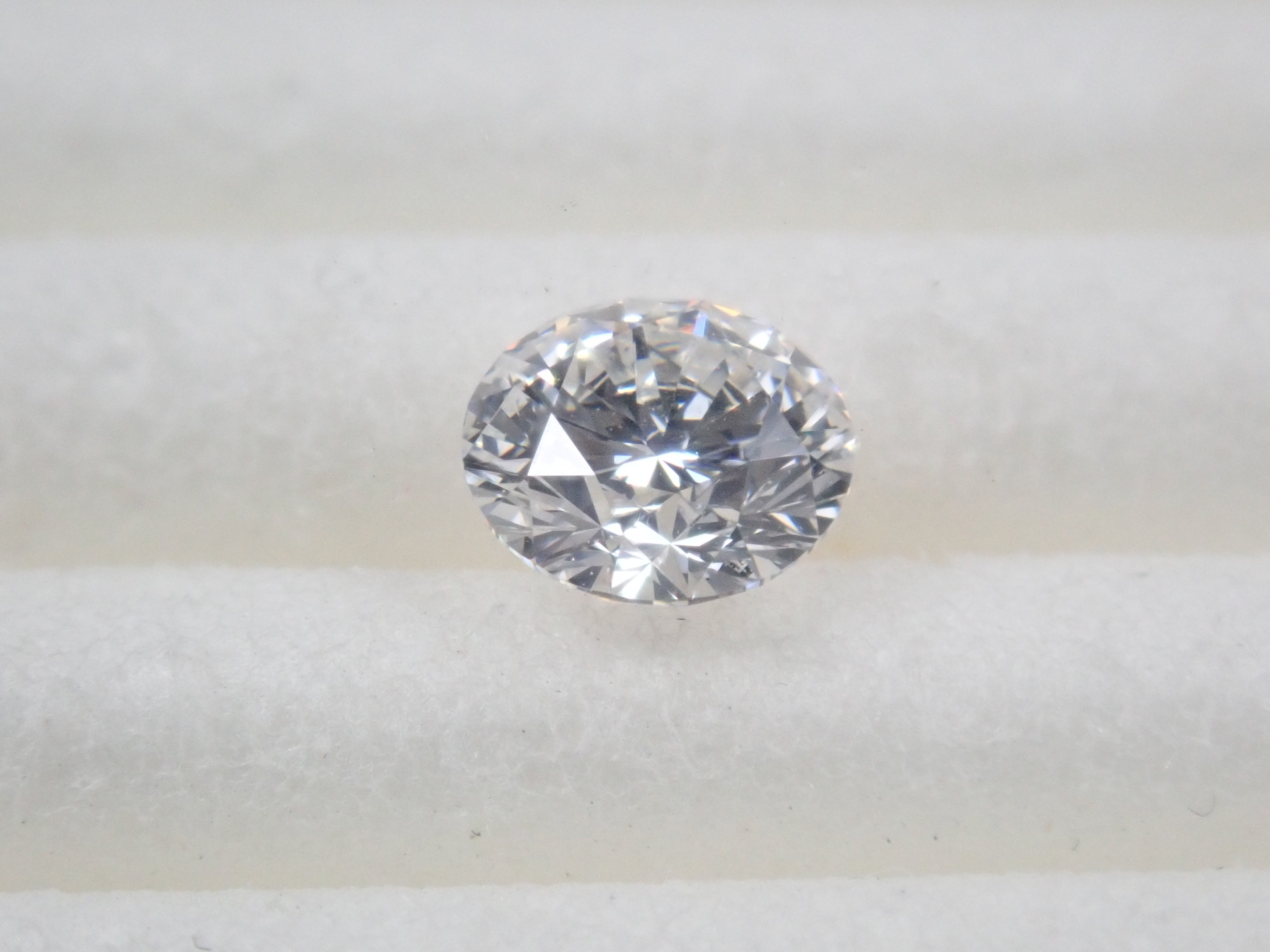 【32501759掲載】ラボグロウンダイヤモンド（合成ダイヤモンド） 0.310ctルース(D, IF, IDEAL)