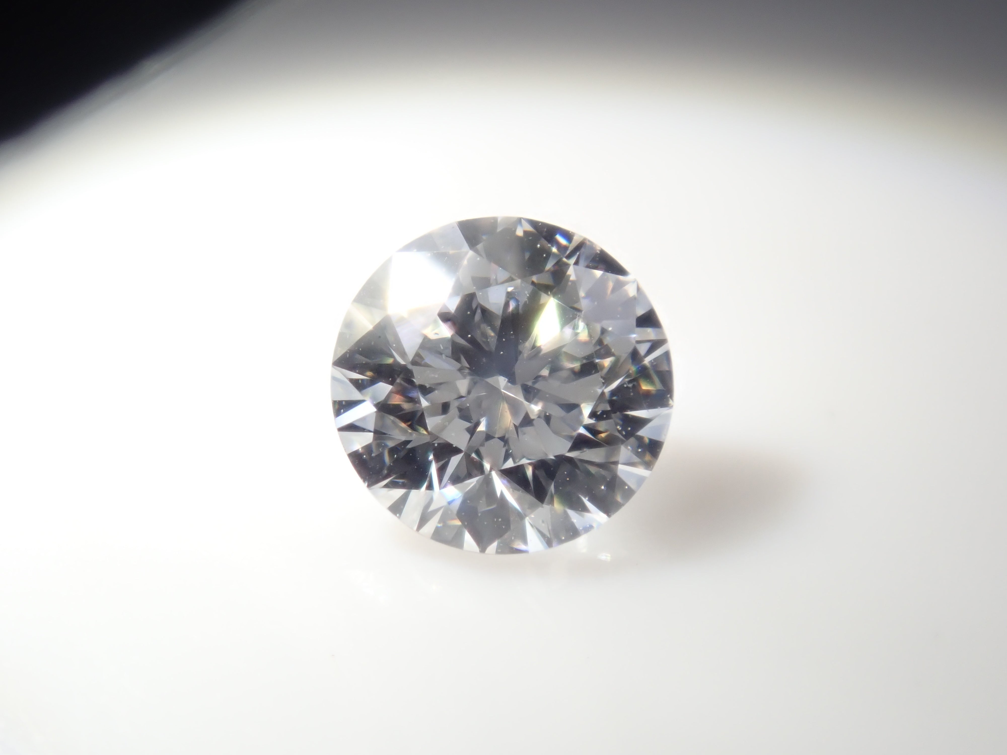 【32501759掲載】ラボグロウンダイヤモンド（合成ダイヤモンド） 0.310ctルース(D, IF, IDEAL)