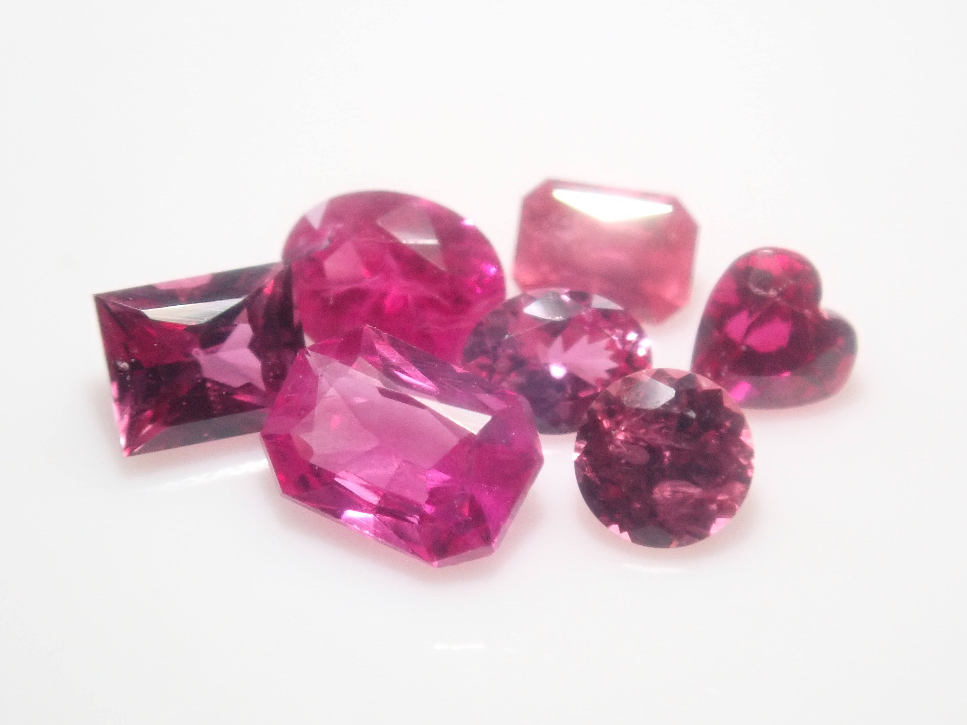 【2/28 22時販売】《限定10石》通常39,800円のピジョンブラッドルビーAIGS鑑別書含む赤色宝石ガチャ《複数購入割引有》