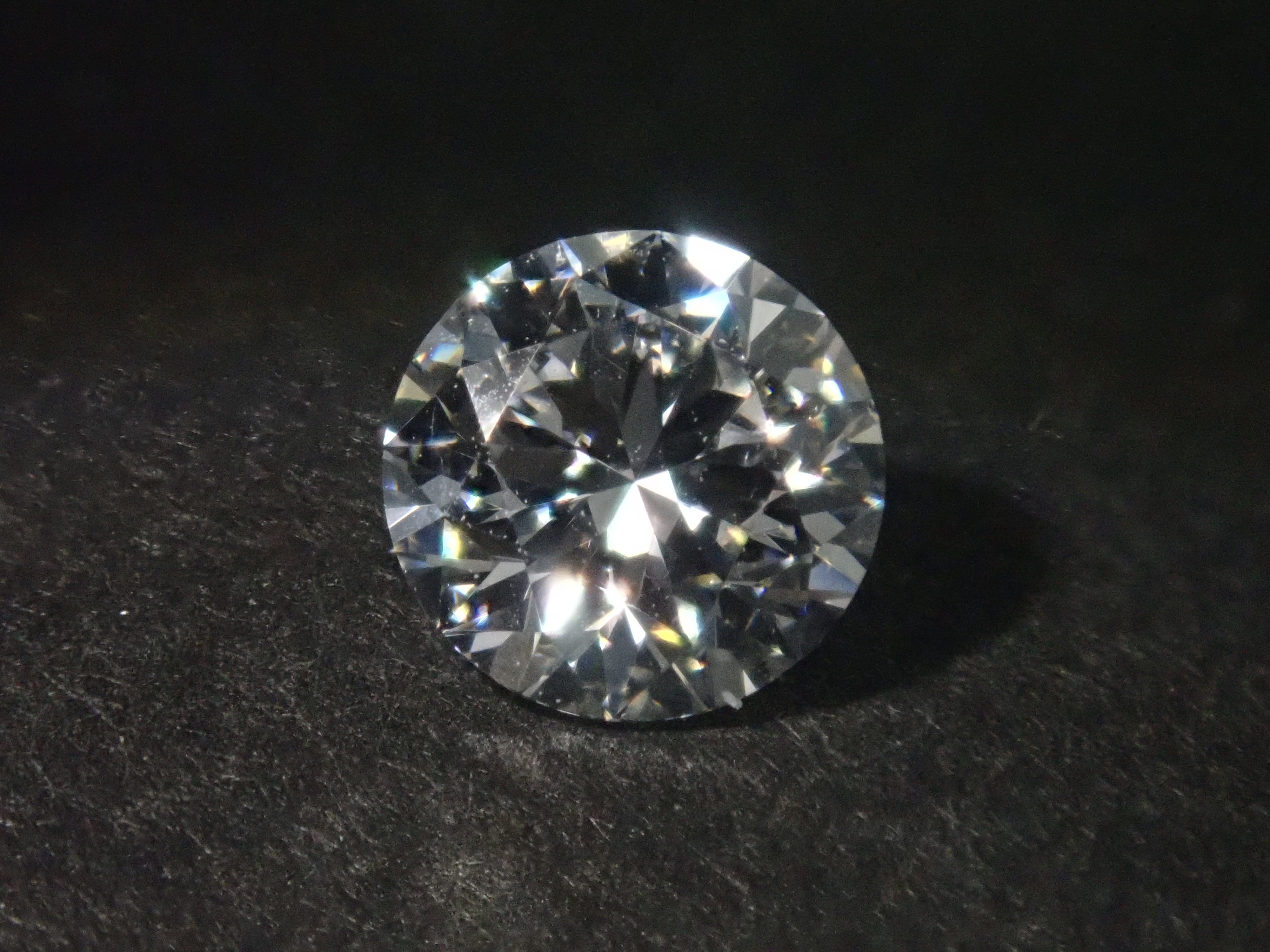 【32501762掲載】ラボグロウンダイヤモンド（合成ダイヤモンド） 0.550ctルース(D, IF, IDEAL)