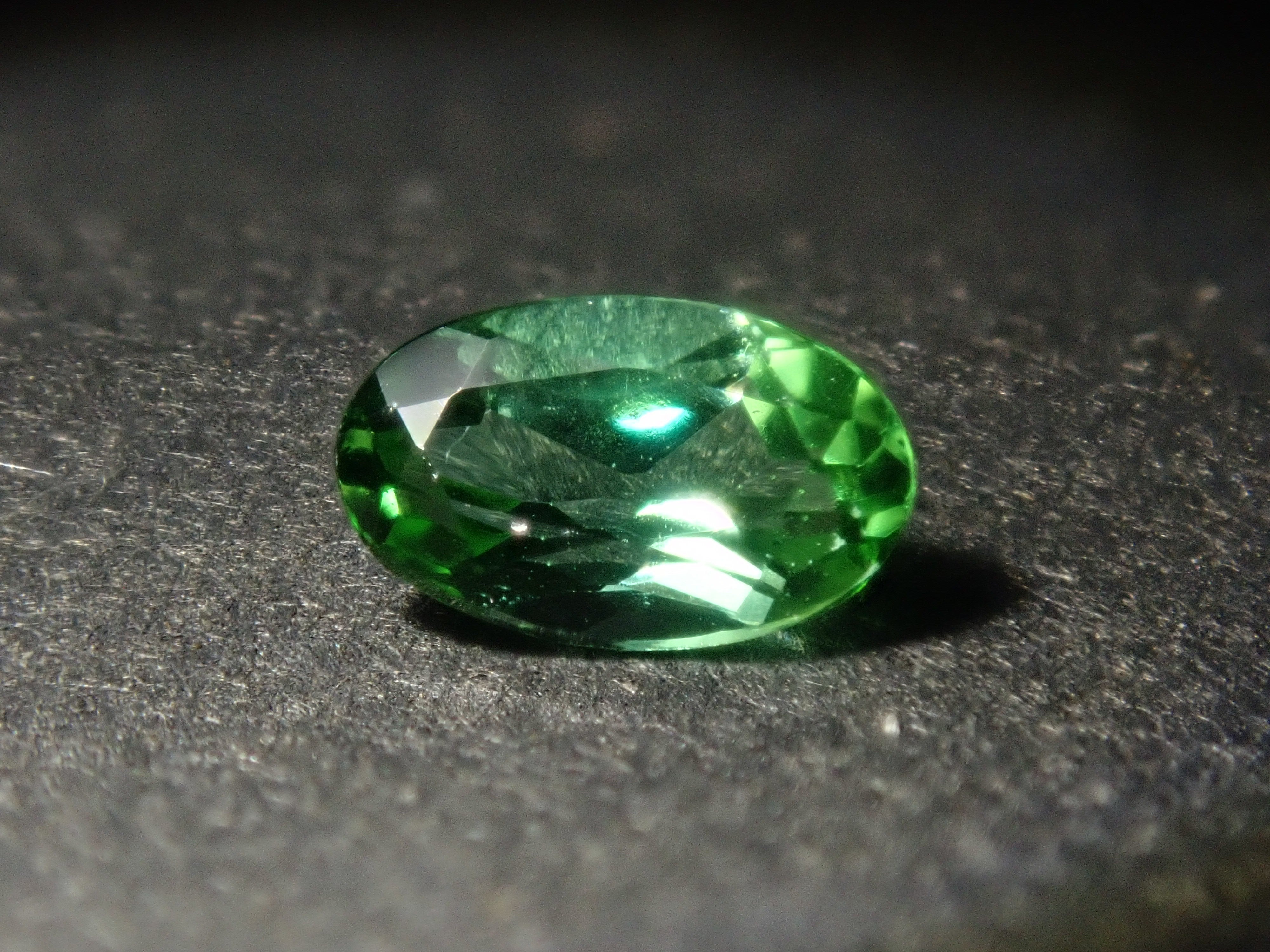 【10/13 22時販売】《限定11石》レアストーンガチャ💎ブラジル・バターリャ産パライバトルマリン0.23ct2石やピンクダイヤやベニトアイト1石ルース《複数購入割引有》