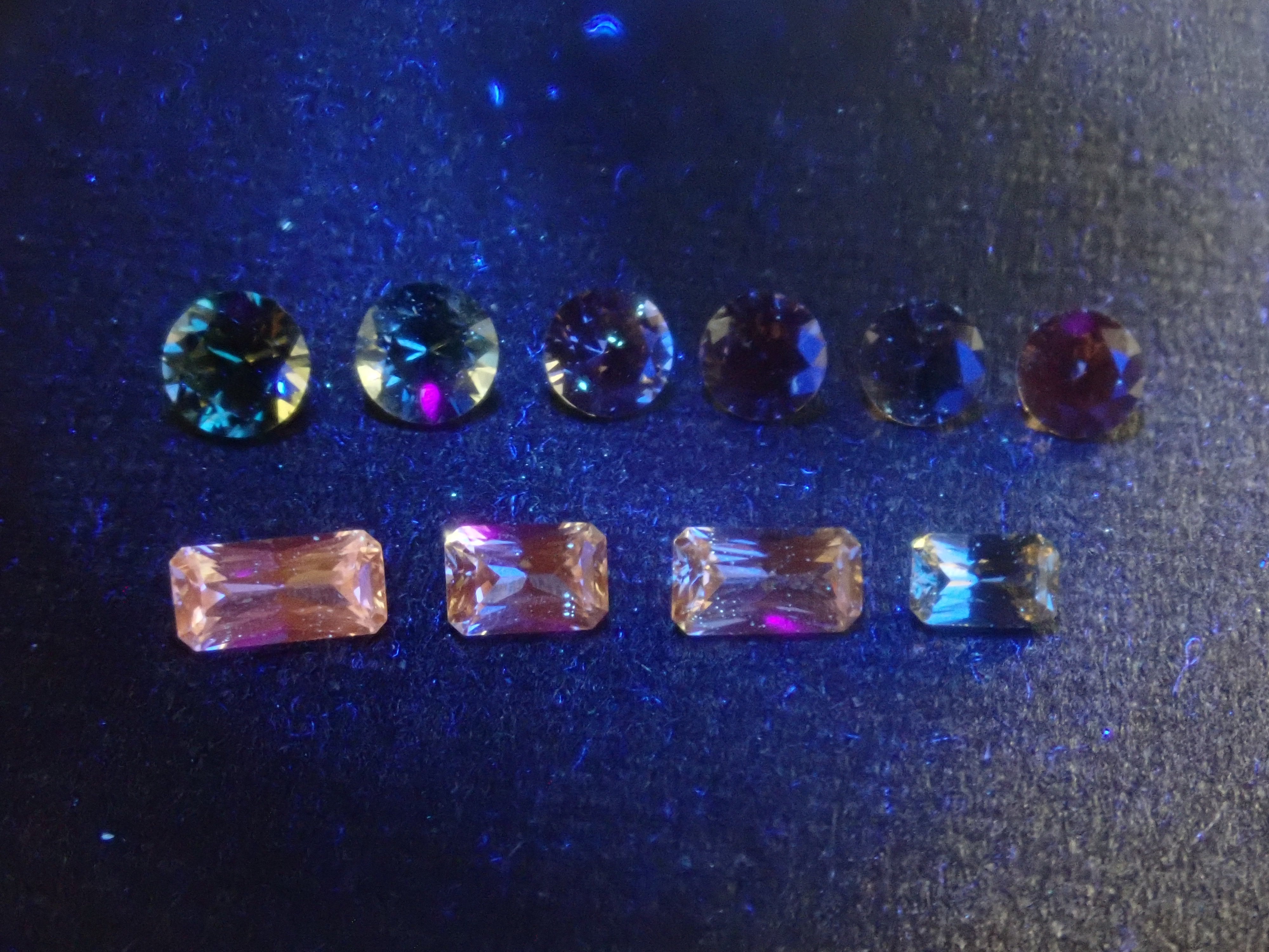 【2/28 22時販売】《限定10石》通常39,800円のピジョンブラッドルビーAIGS鑑別書含む赤色宝石ガチャ《複数購入割引有》