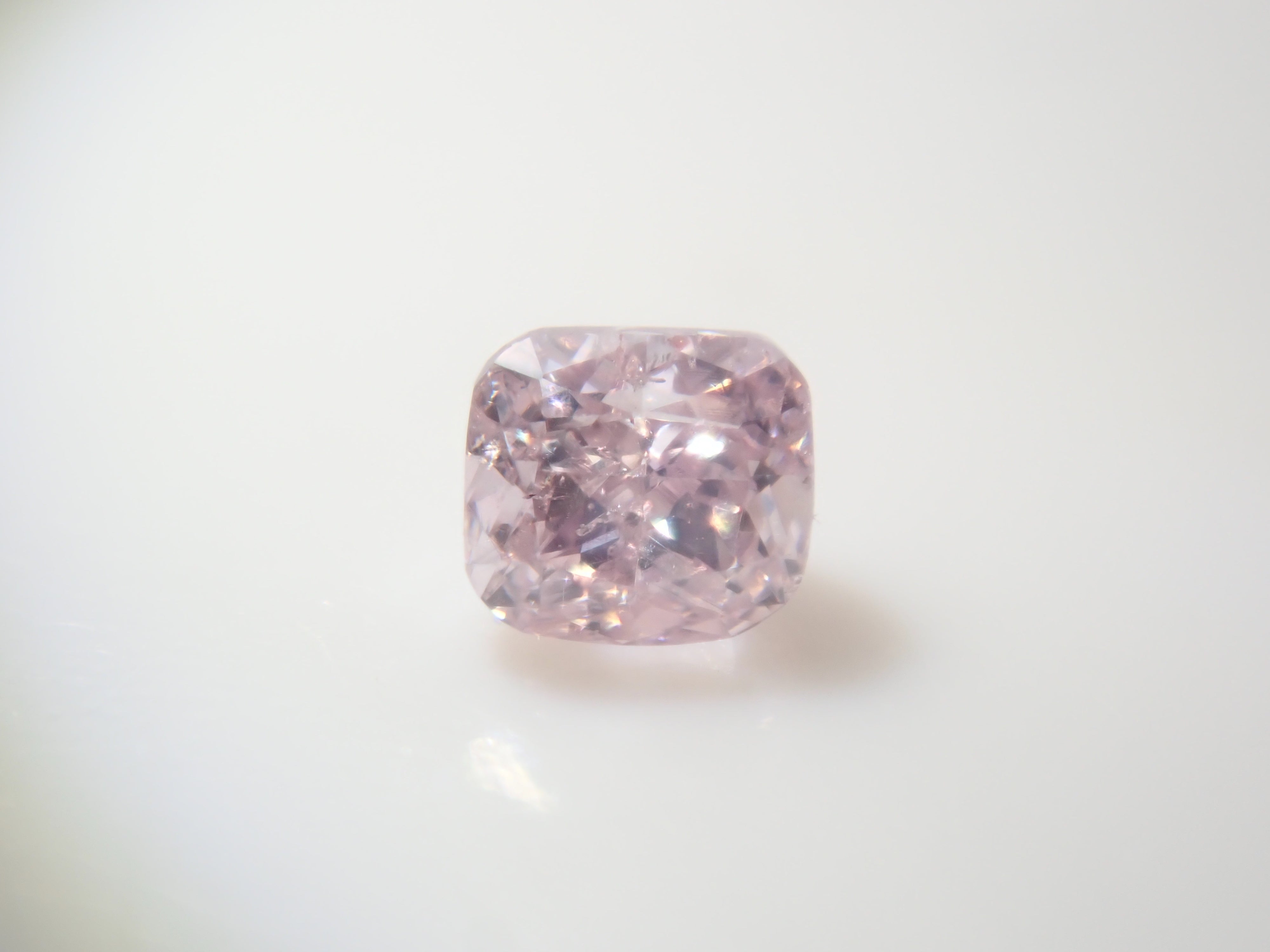 ピンクダイヤガチャ💎（FANCY LIGHT PURPLISH PINK/0.05ct/SI-2 中宝ソ