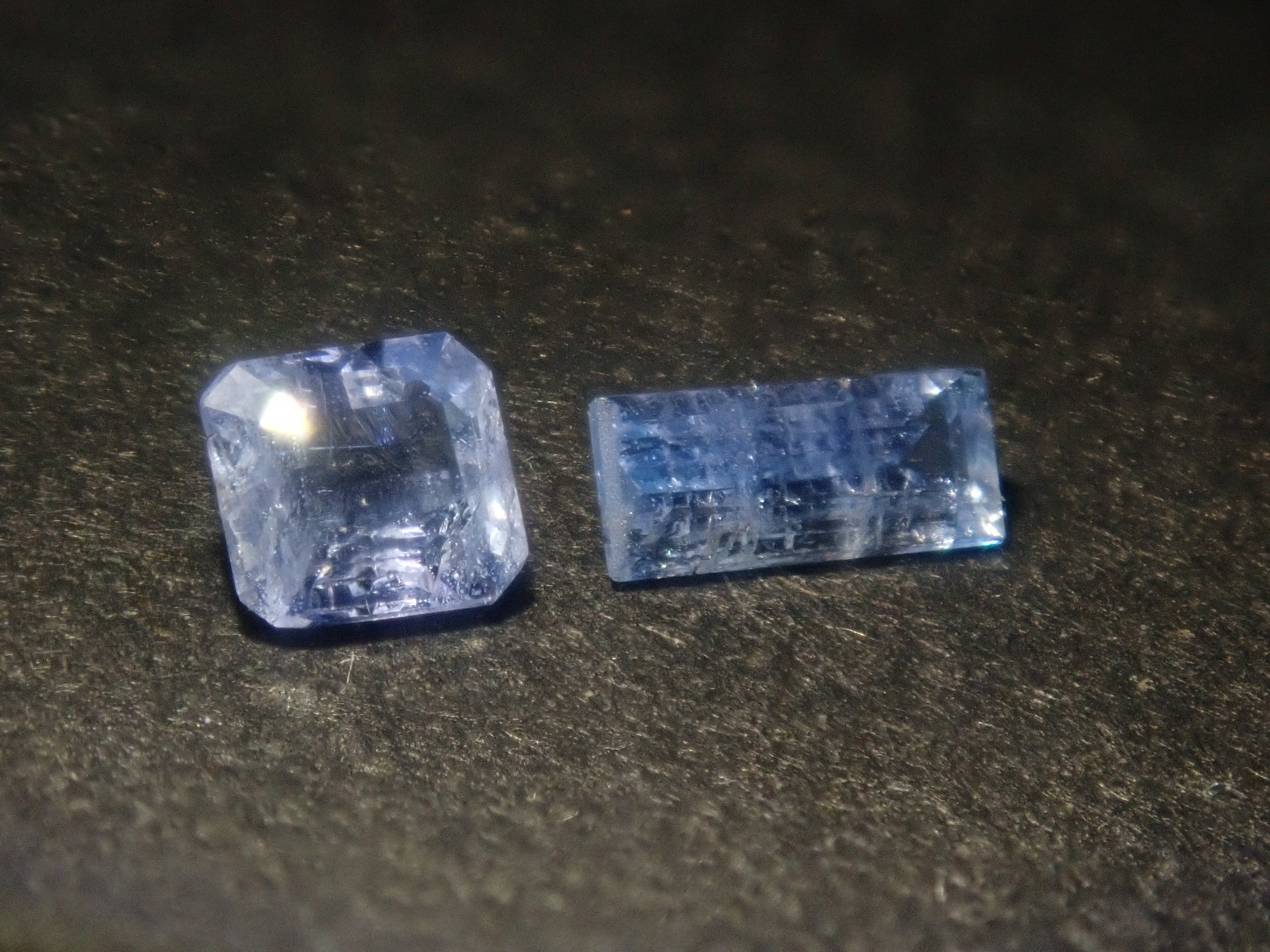 【7/ 晚上10點開賣】《限量10顆》矽硼鎂鋁石扭蛋《多件購買享折扣》