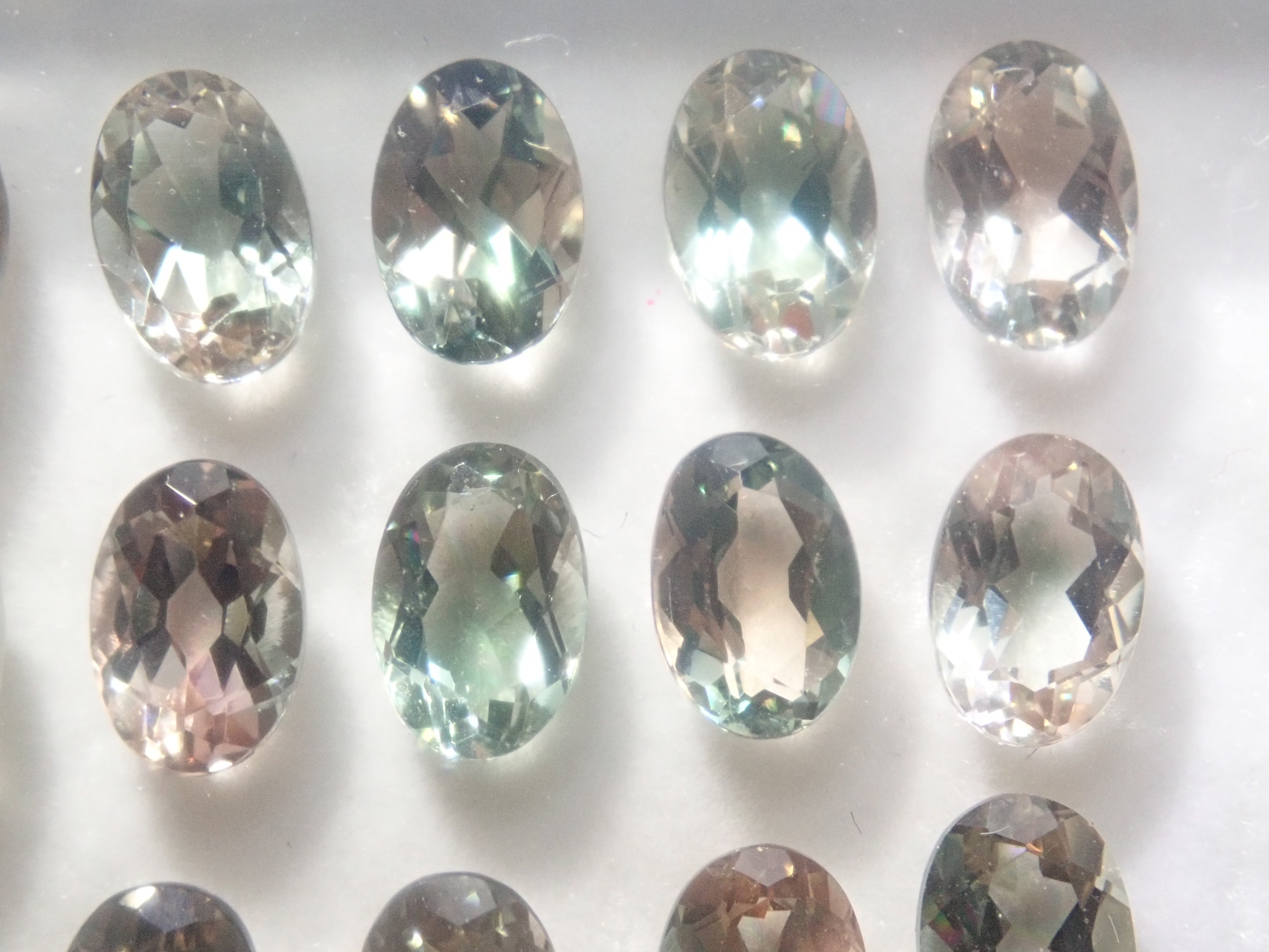 [Limited to 24 stones] Oregon Sunstone from America with beautiful Schiller (Oval cut, 5 x 7mm) [Multiple purchase discount available]
