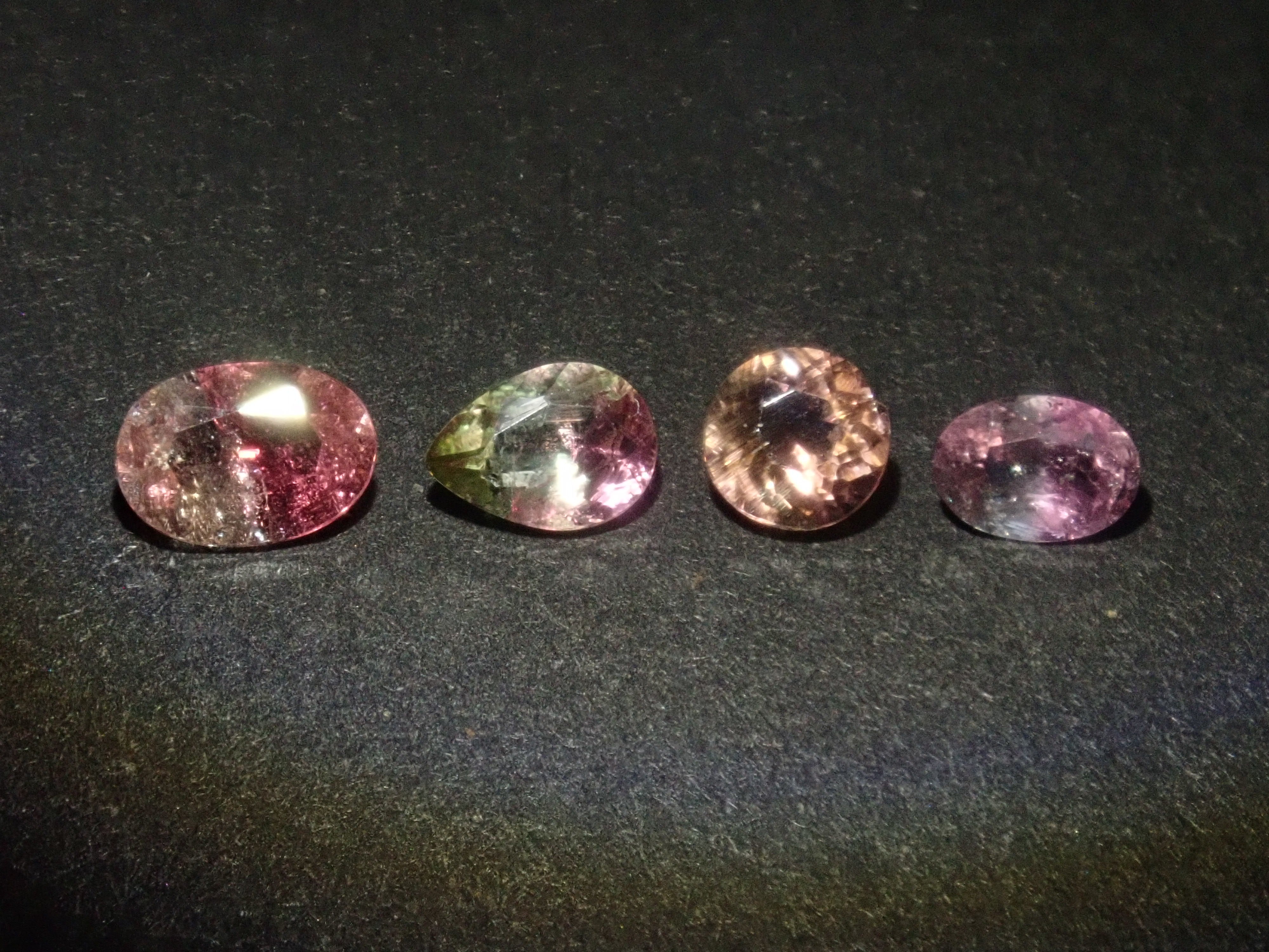 限定10石》バイカラーガチャ💎ジンバブエ産ユークレース2石（平均0.088