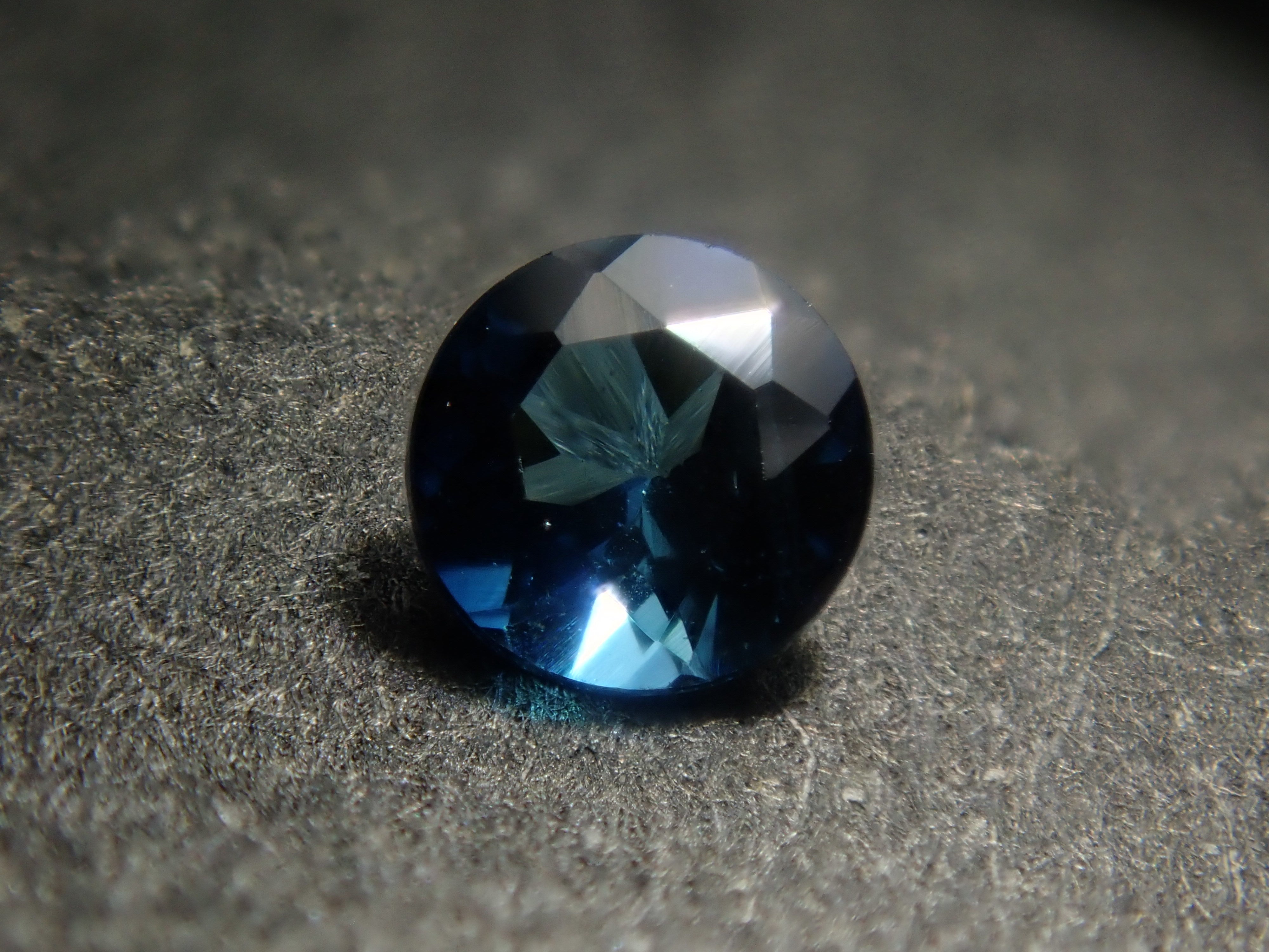 【10/12 22時販売】《限定10石》ブルー石ガチャ（ブラジル産パライバトルマリン0.088ct、ジンバブエ産ユークレース、コバルトガーナイト）《複数購入割引有》