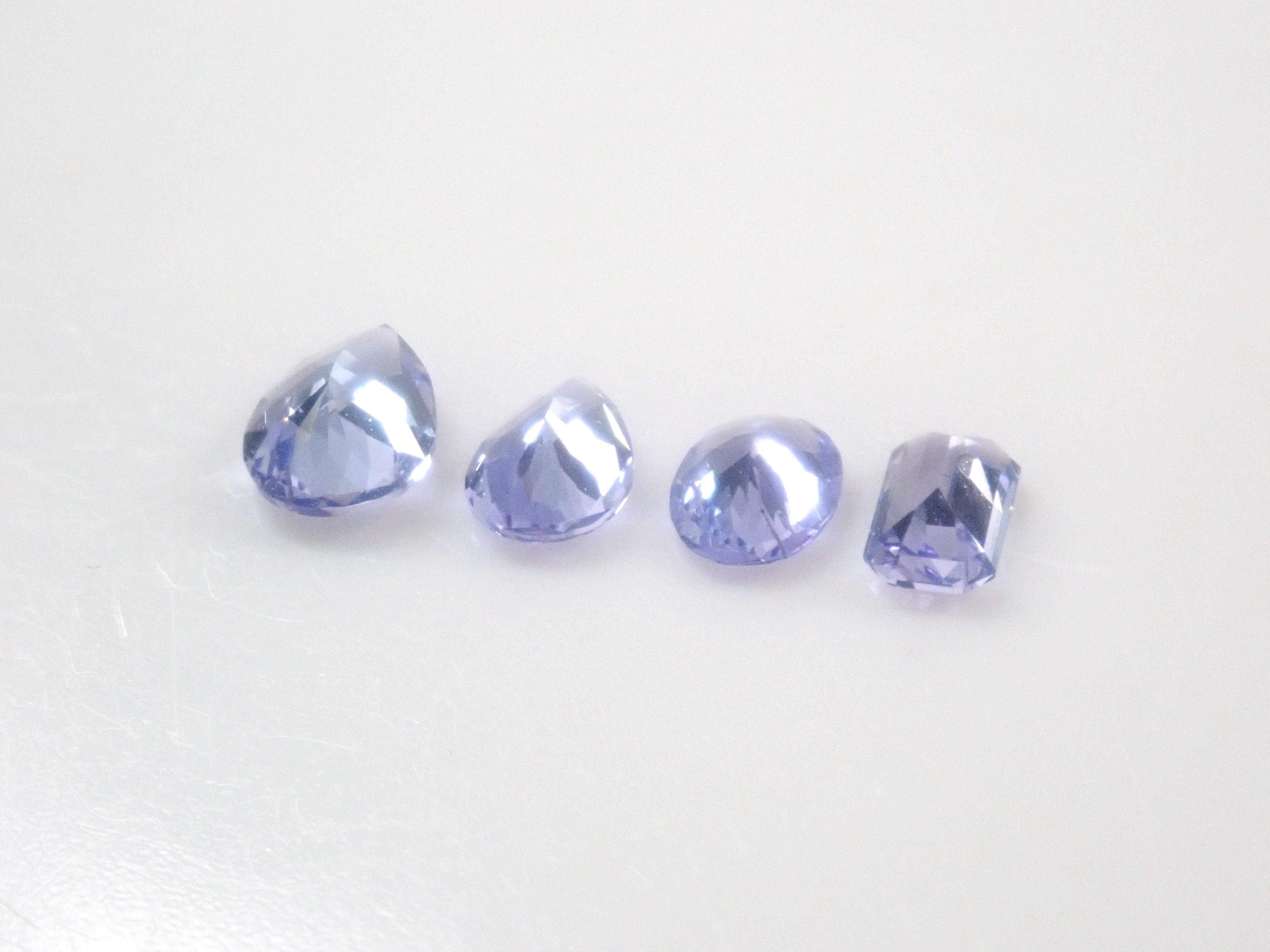 [Sale on July 7th at 10 PM] Limited to 12 stones! Blue Gem Gacha [Multiple Purchase Discount Available]