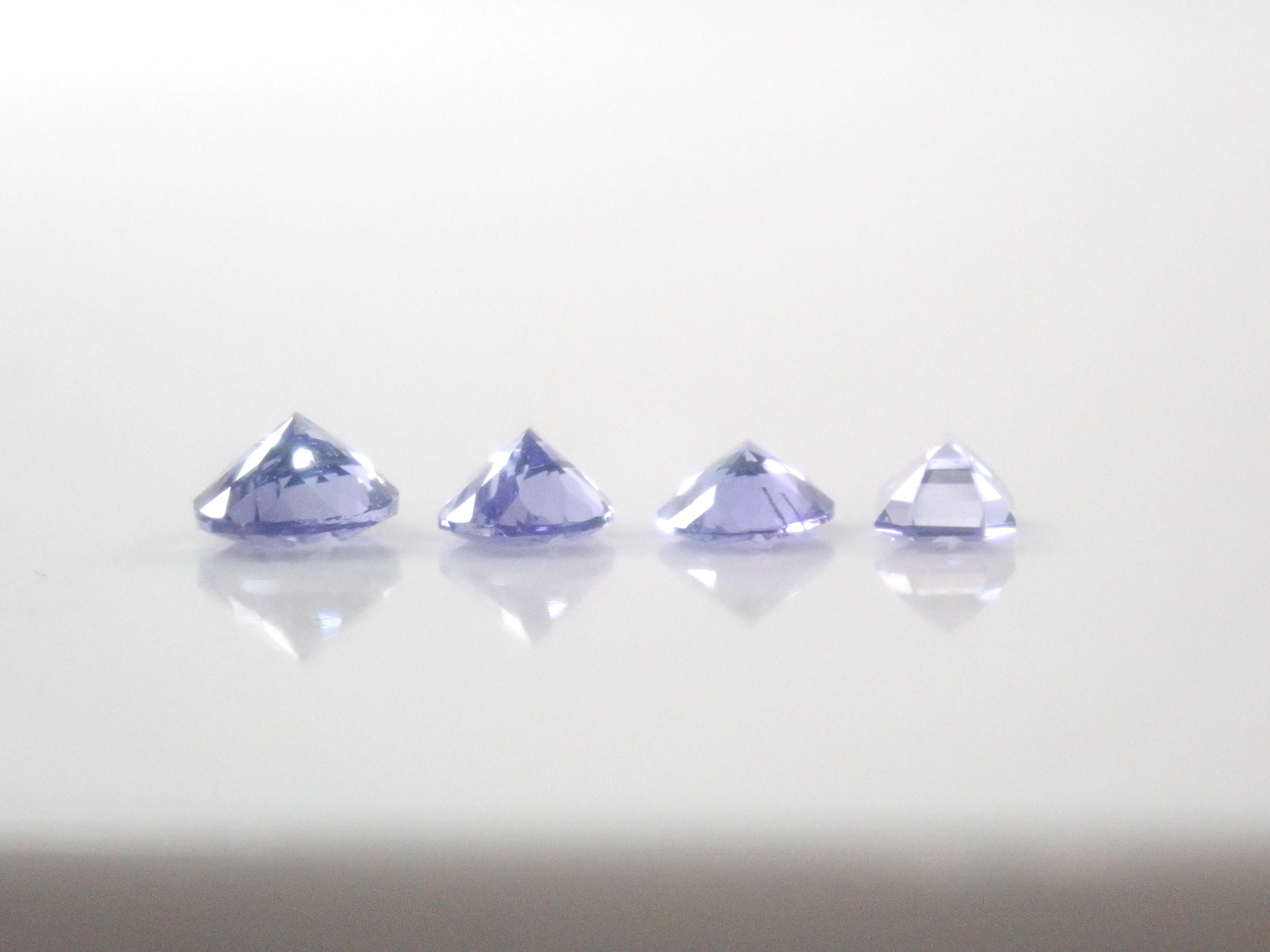[Sale on July 7th at 10 PM] Limited to 12 stones! Blue Gem Gacha [Multiple Purchase Discount Available]
