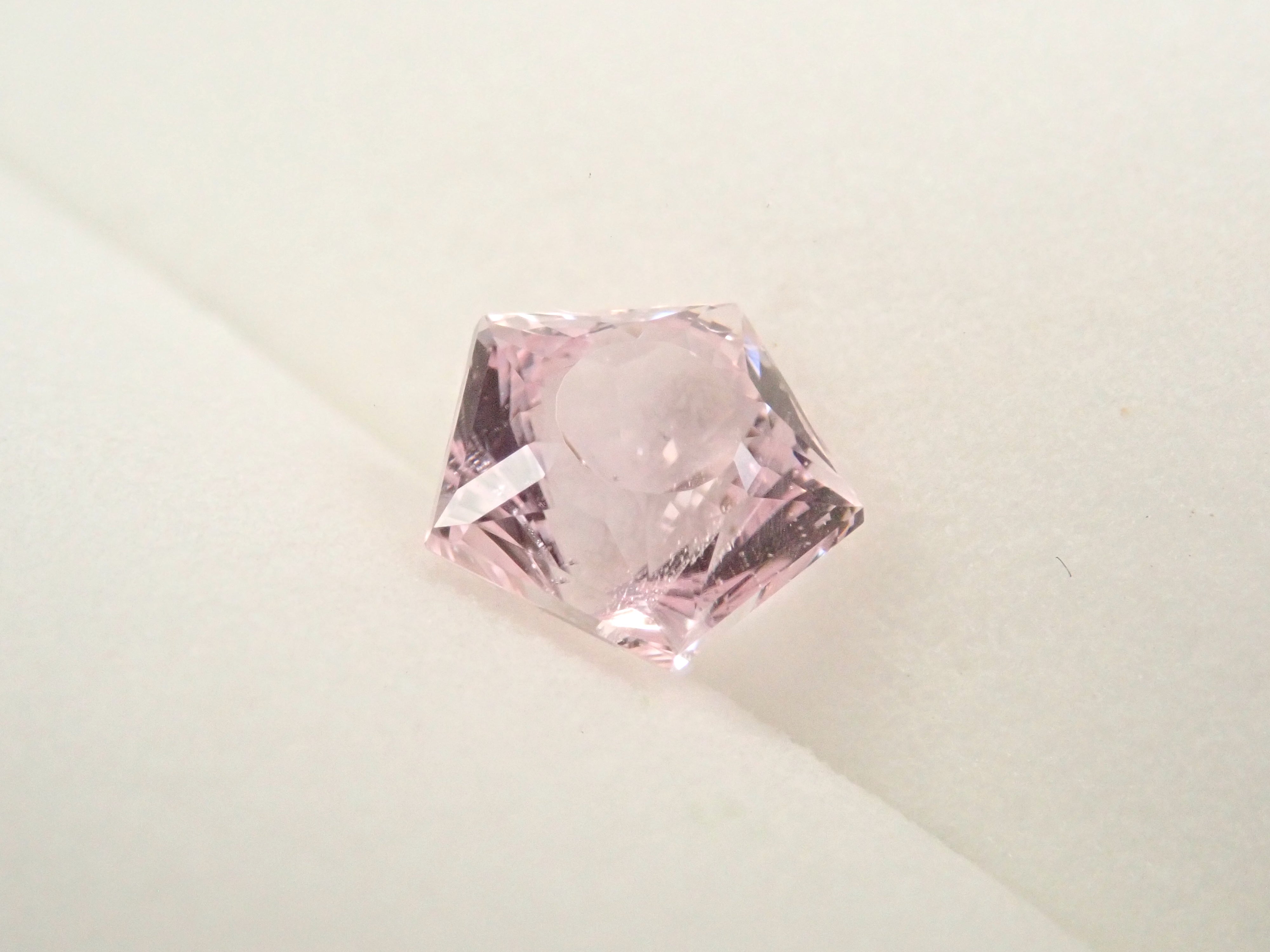 【1/23 22時販売】アフガニスタン産クンツァイト 0.971ctルース