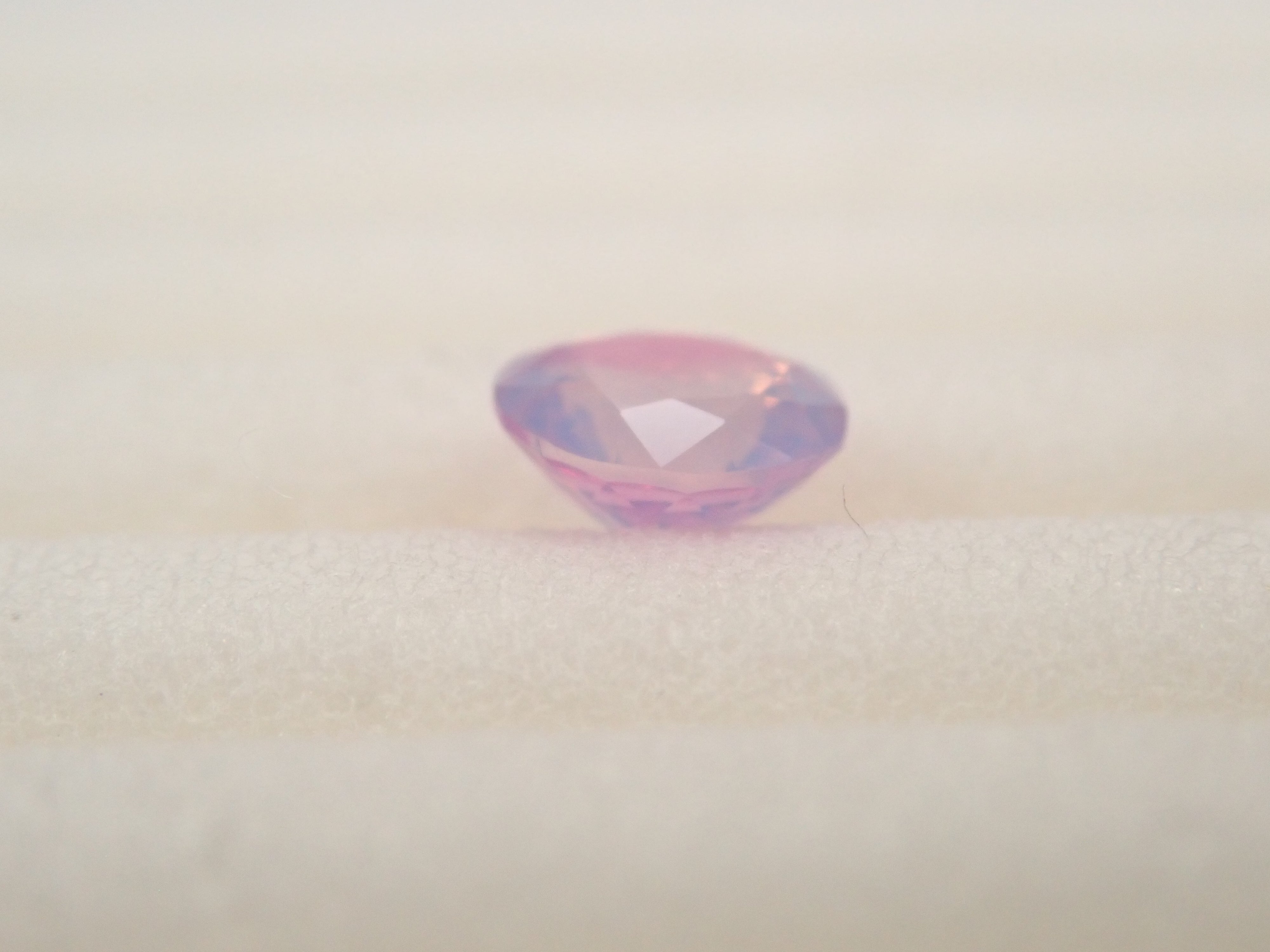 【1/23 22時販売】ベトナム産非加熱シルキーピンクサファイア 0.218ctルース