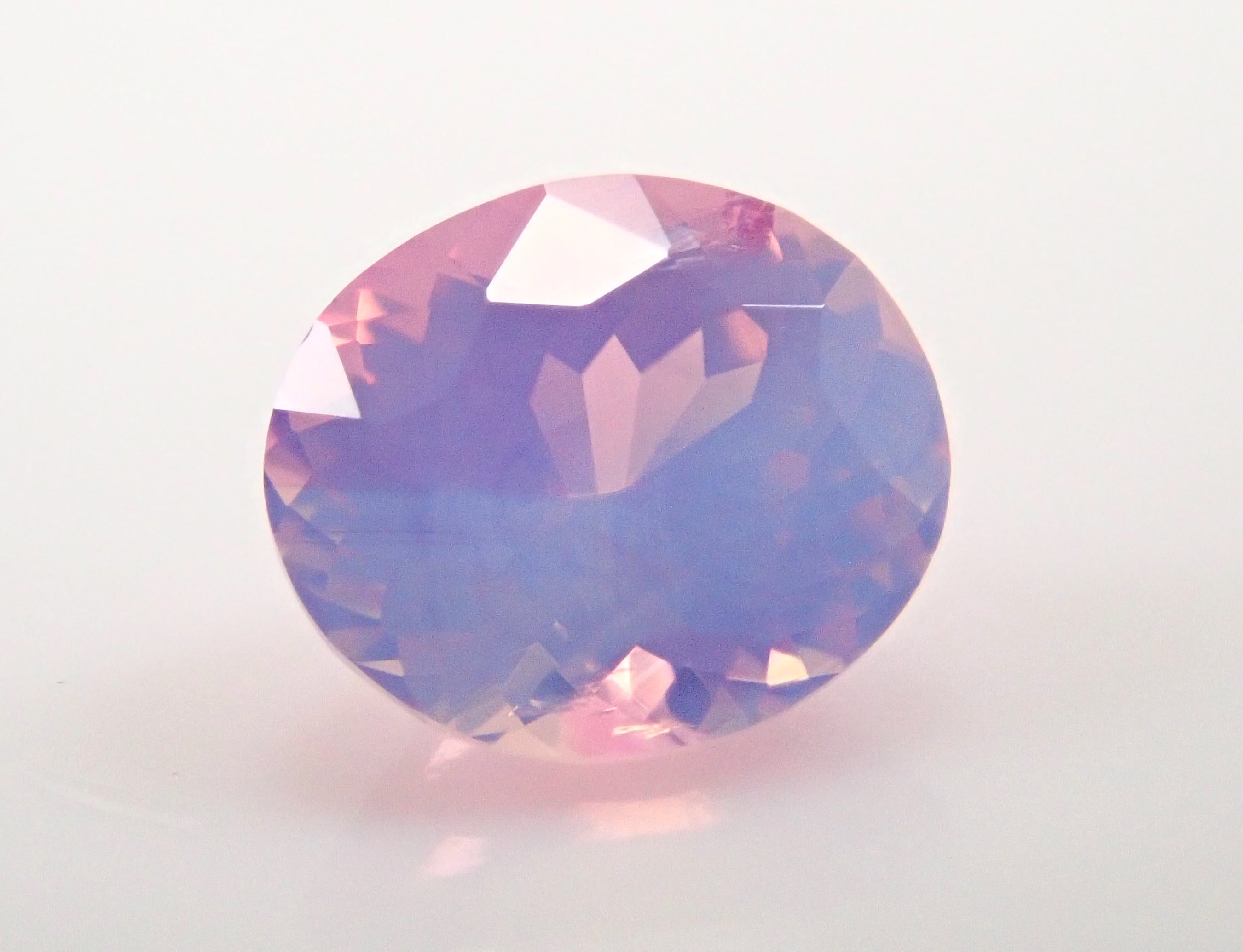 ベトナム産非加熱シルキーピンクサファイア 0.218ctルース