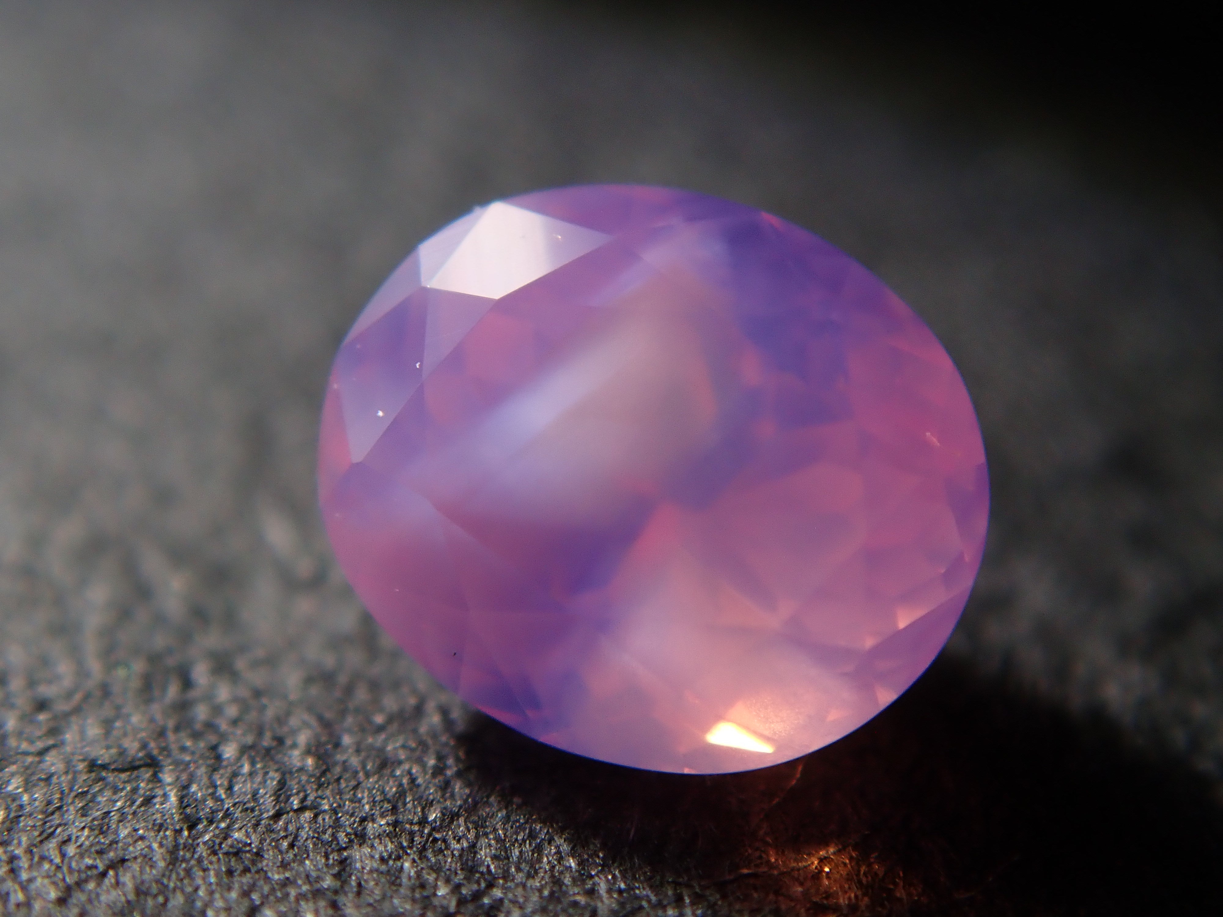 【1/27 22時販売】ベトナム産非加熱シルキーピンクサファイア 0.291ctルース