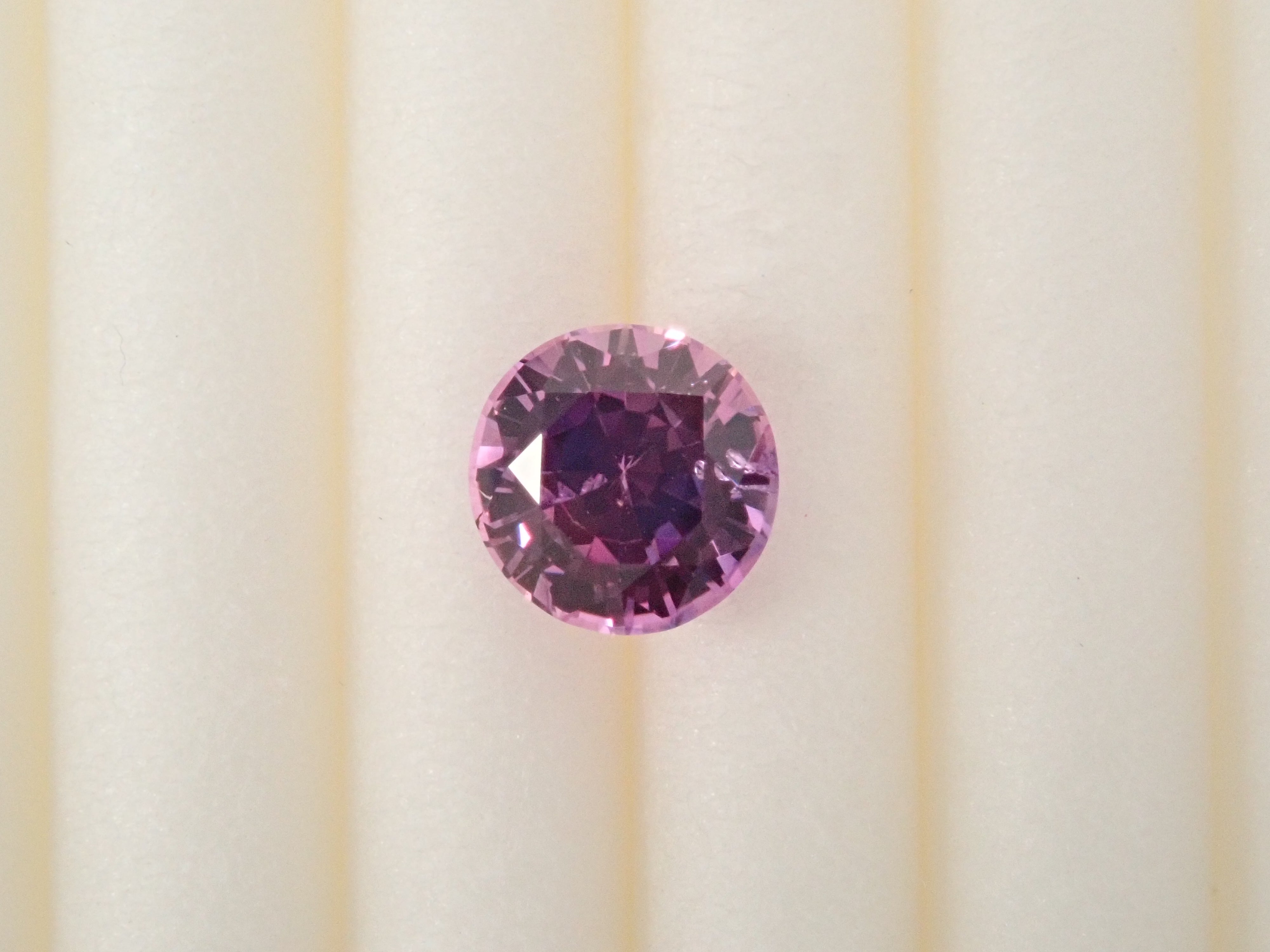 [On Sale at 10 PM on January 29th] Madagascar Purple Sapphire 4.2mm/0.418ct Loose