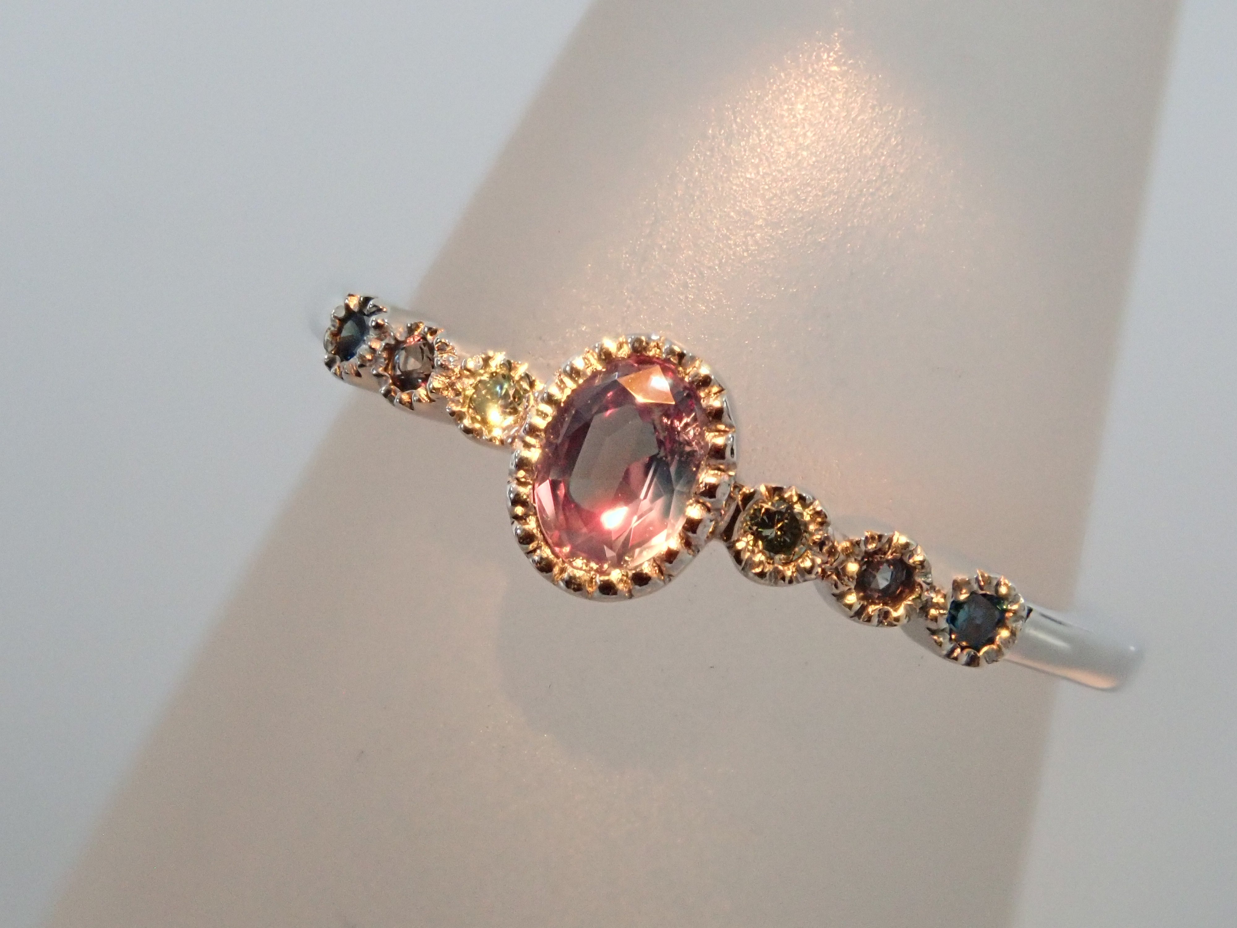 【22602484掲載】Pt950 ブラジル産アレキサンドライト 0.144ct リング