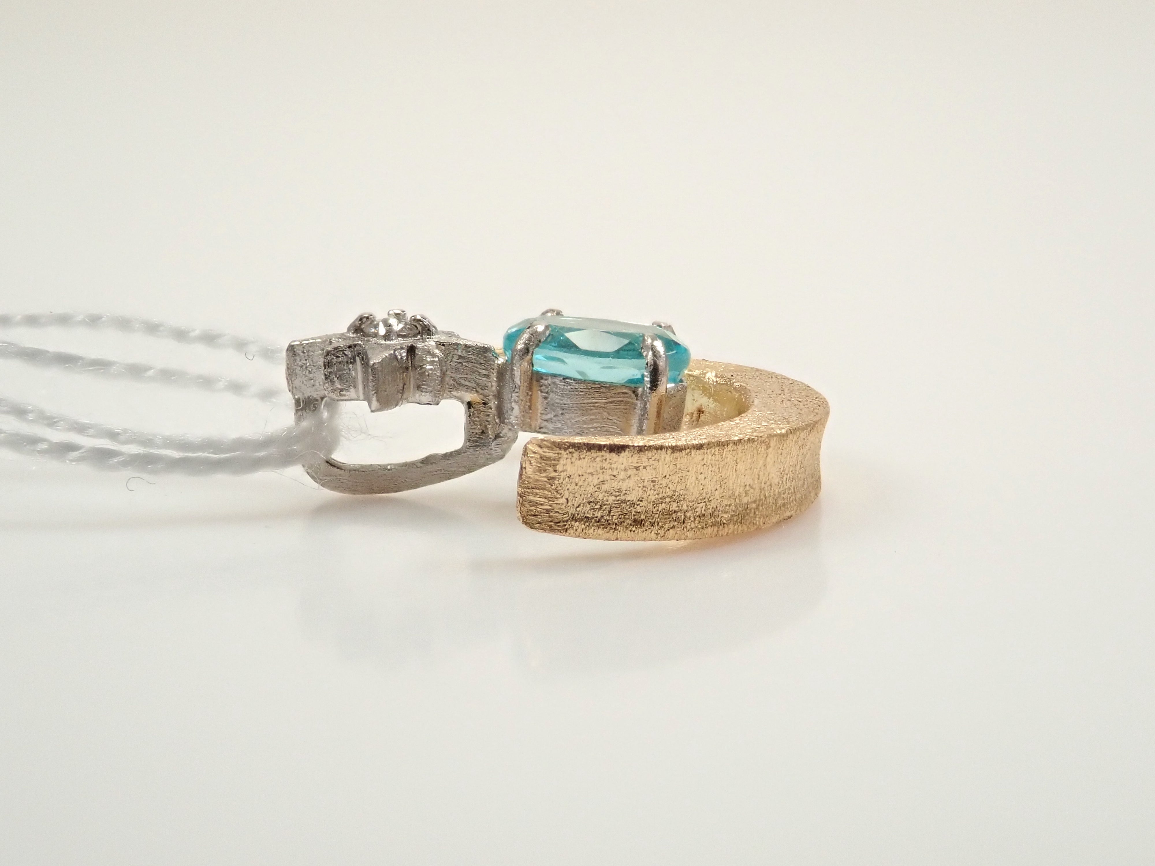 【1/12 22時販売】K18/Pt950 ブラジル産パライバトルマリン・ダイヤモンドペンダントトップ（ネックレストップ）