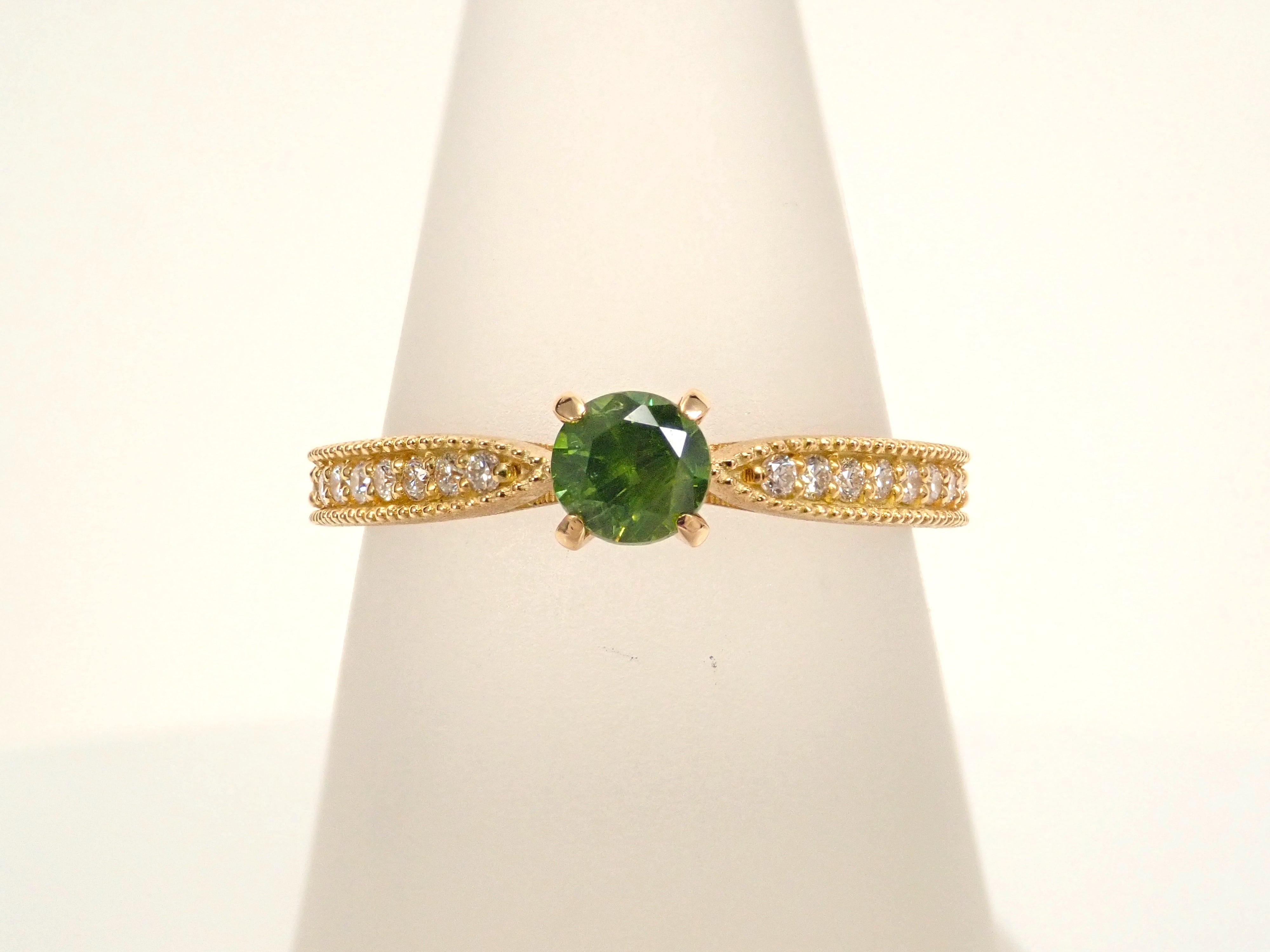 [Available at 10 PM on 2/23] 18K Yellow Gold Russian Demantoid Garnet (Horsetail Certified) 4mm/0.382ct Bekiri Blue Garnet Ring