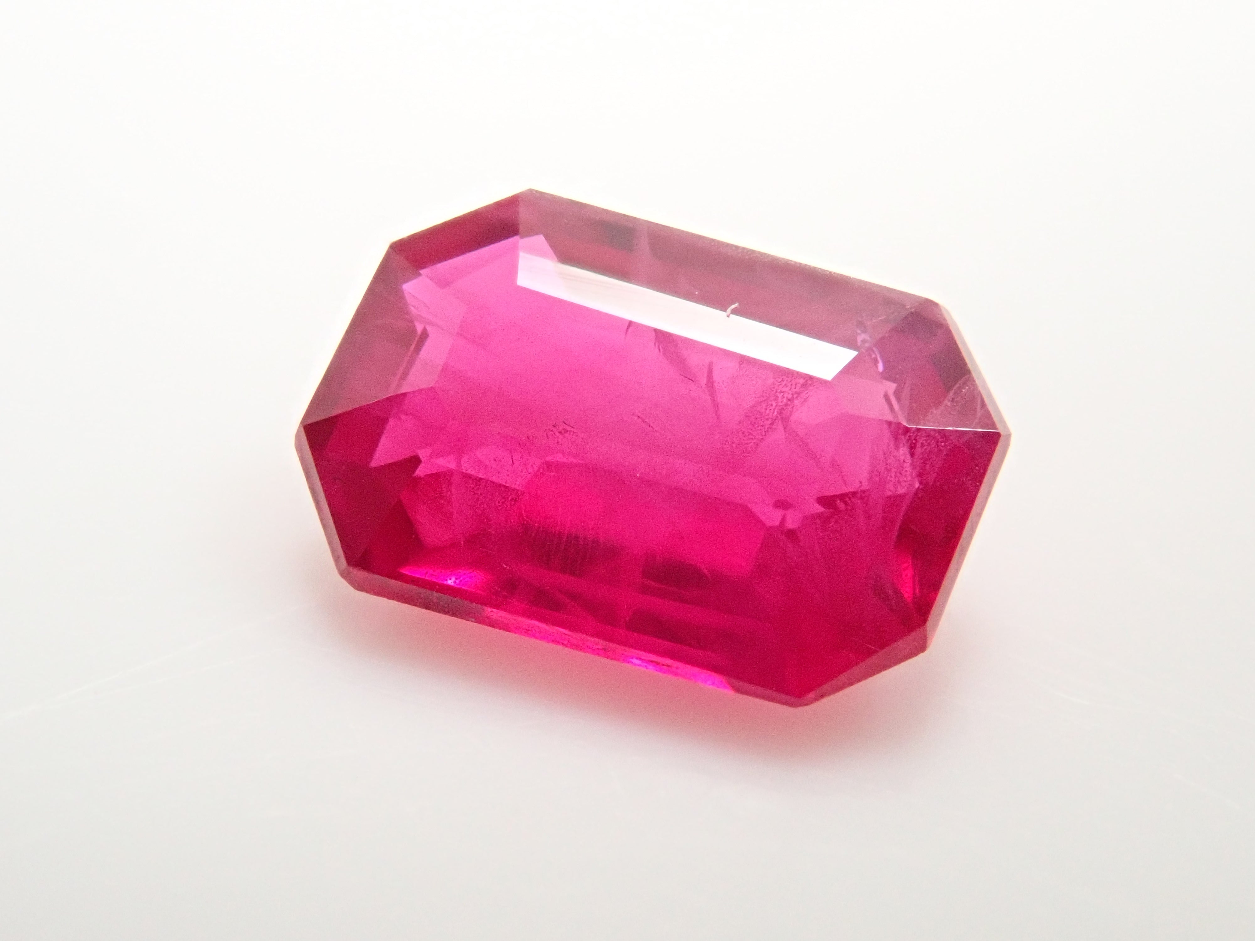 【1/11 22時販売】モザンビーク産ルビー 0.544ctルース 鑑別書