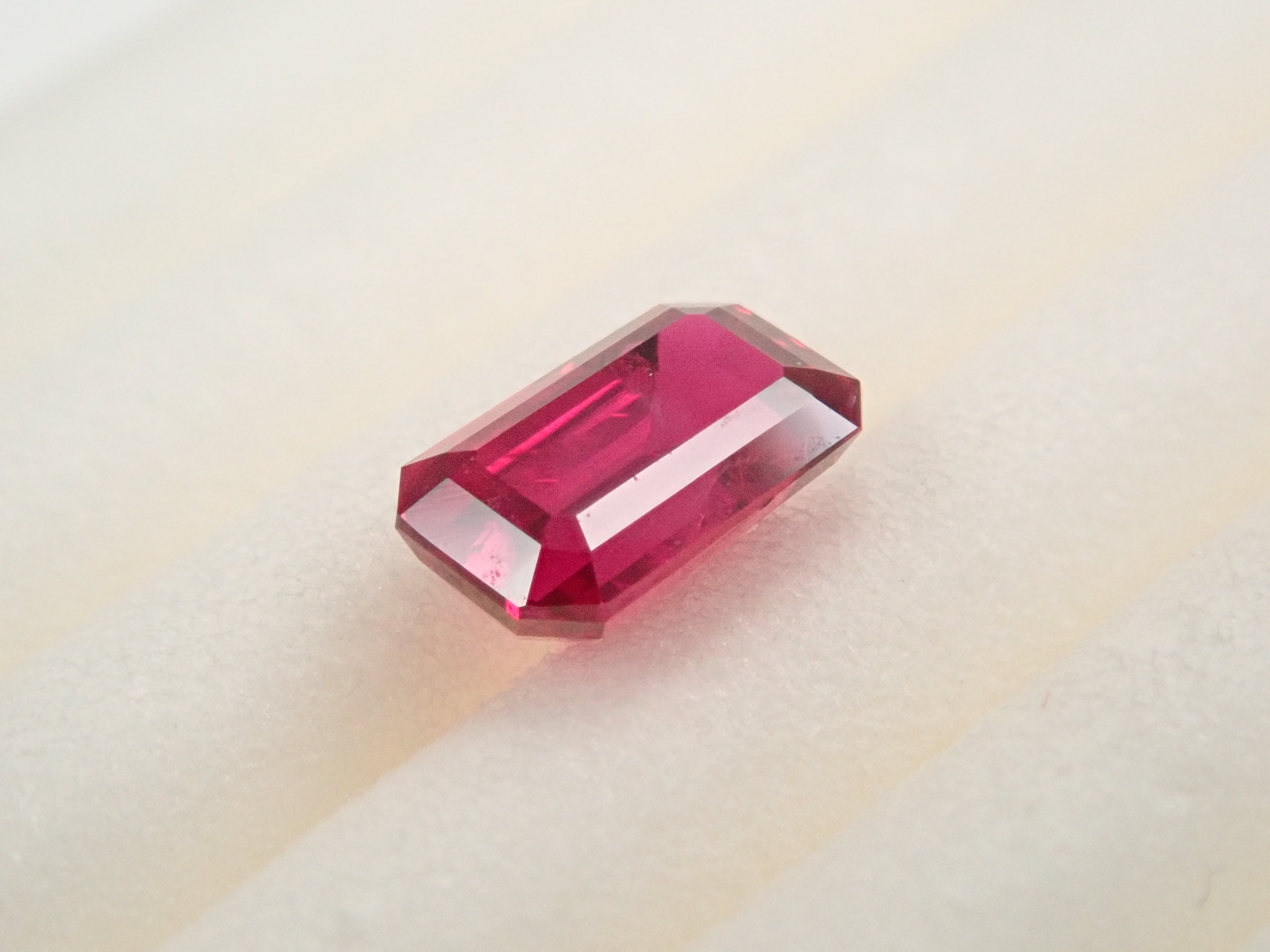 [12561780] Mozambique Ruby 0.481ct Loose