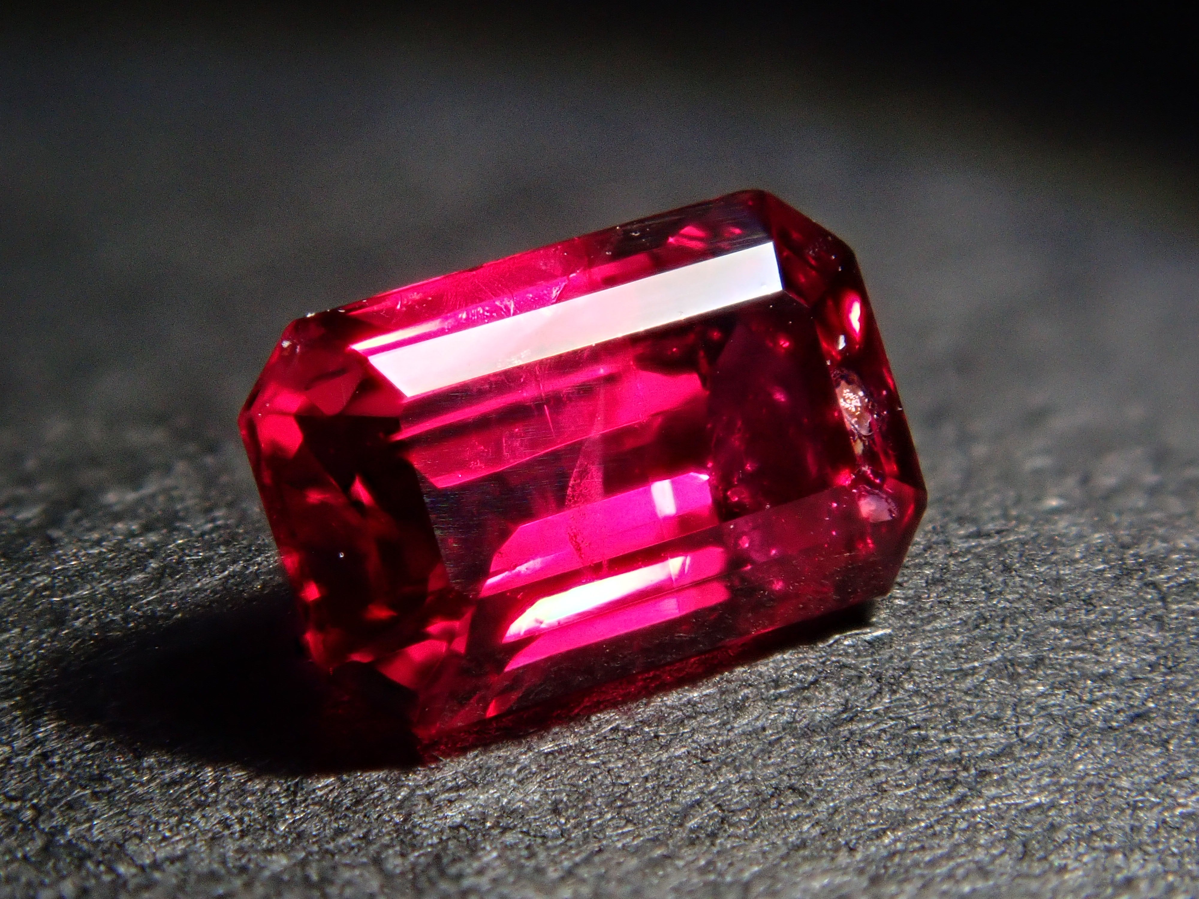 [12561780] Mozambique Ruby 0.481ct Loose