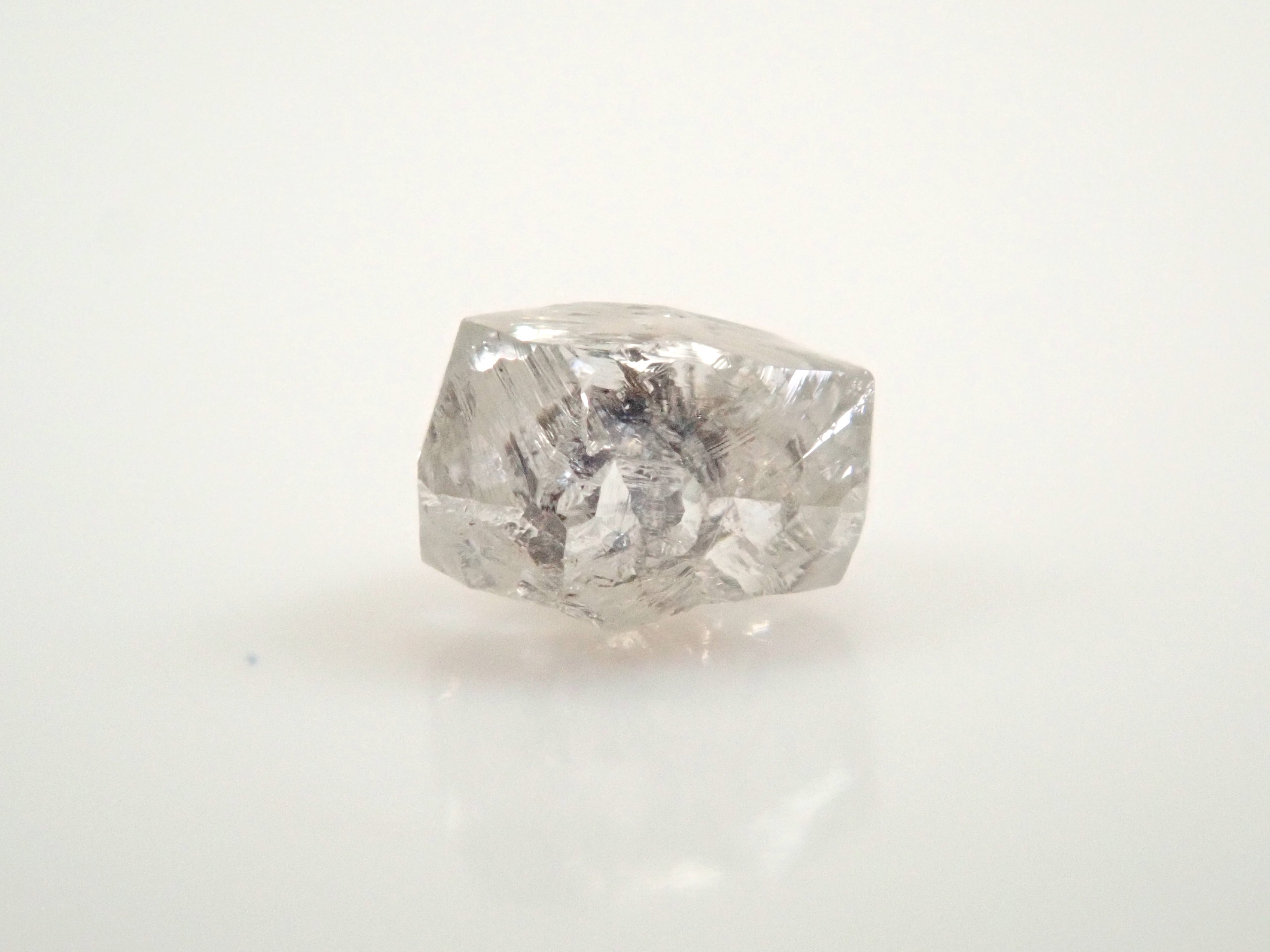 【1/12 22時販売】ダイヤモンド 0.245ct原石（トライゴン有り）