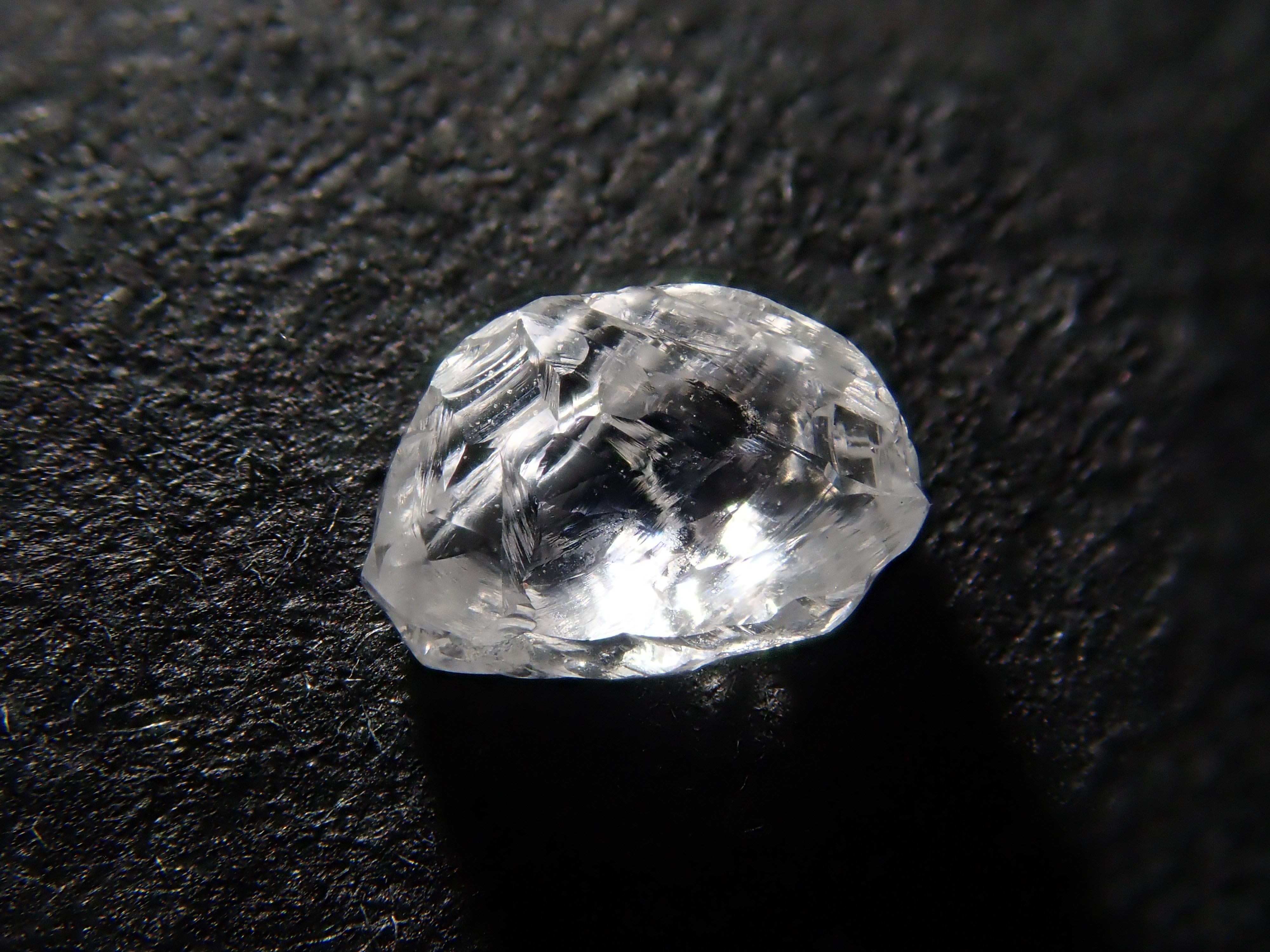 【1/12 22時販売】ダイヤモンド原石（メイカブル） 0.204ct原石