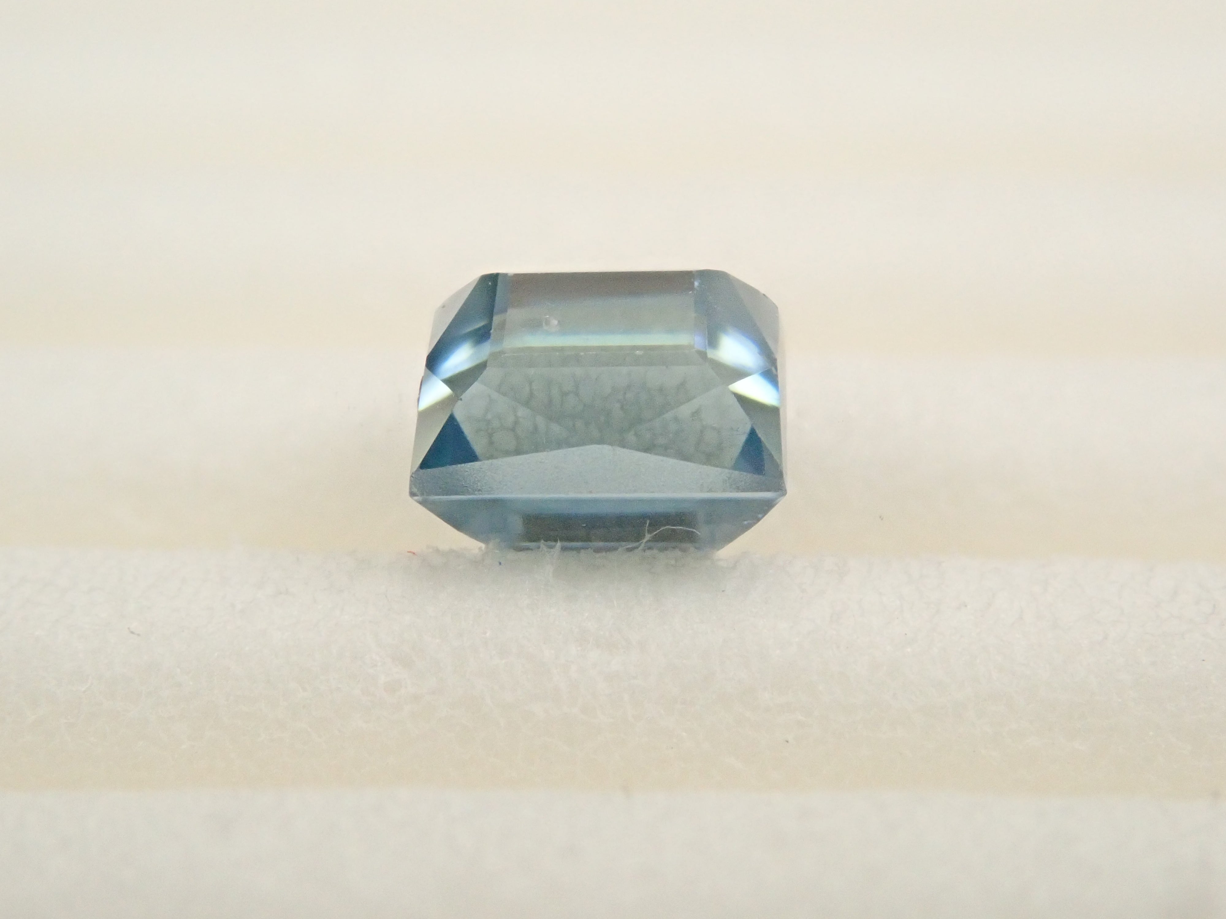 【1/11 22時販売】ミャンマー産カラーチェンジジルコン 1.043ctルース