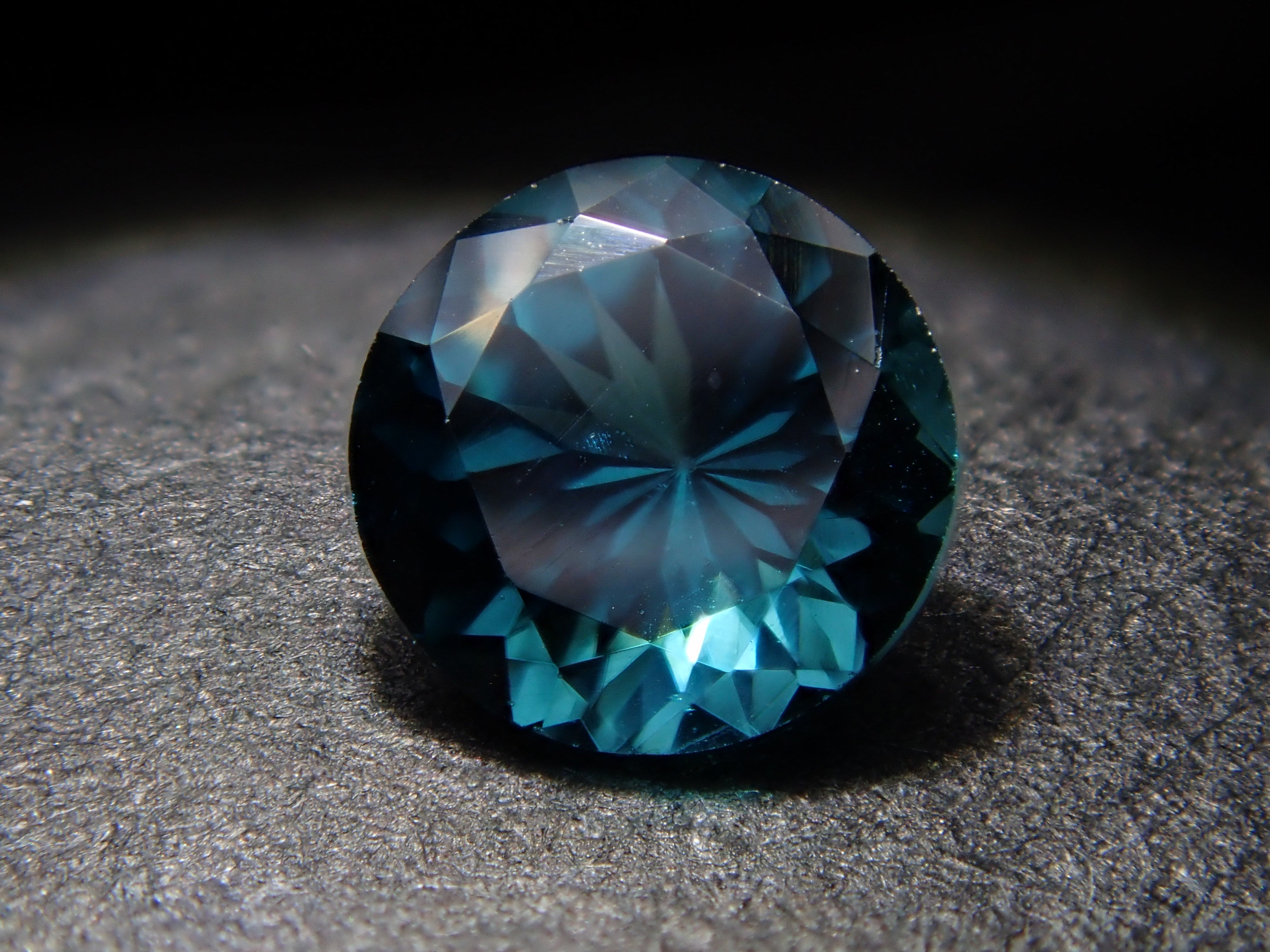 [12558122] 阿富汗藍碧璽 0.268克拉 散石