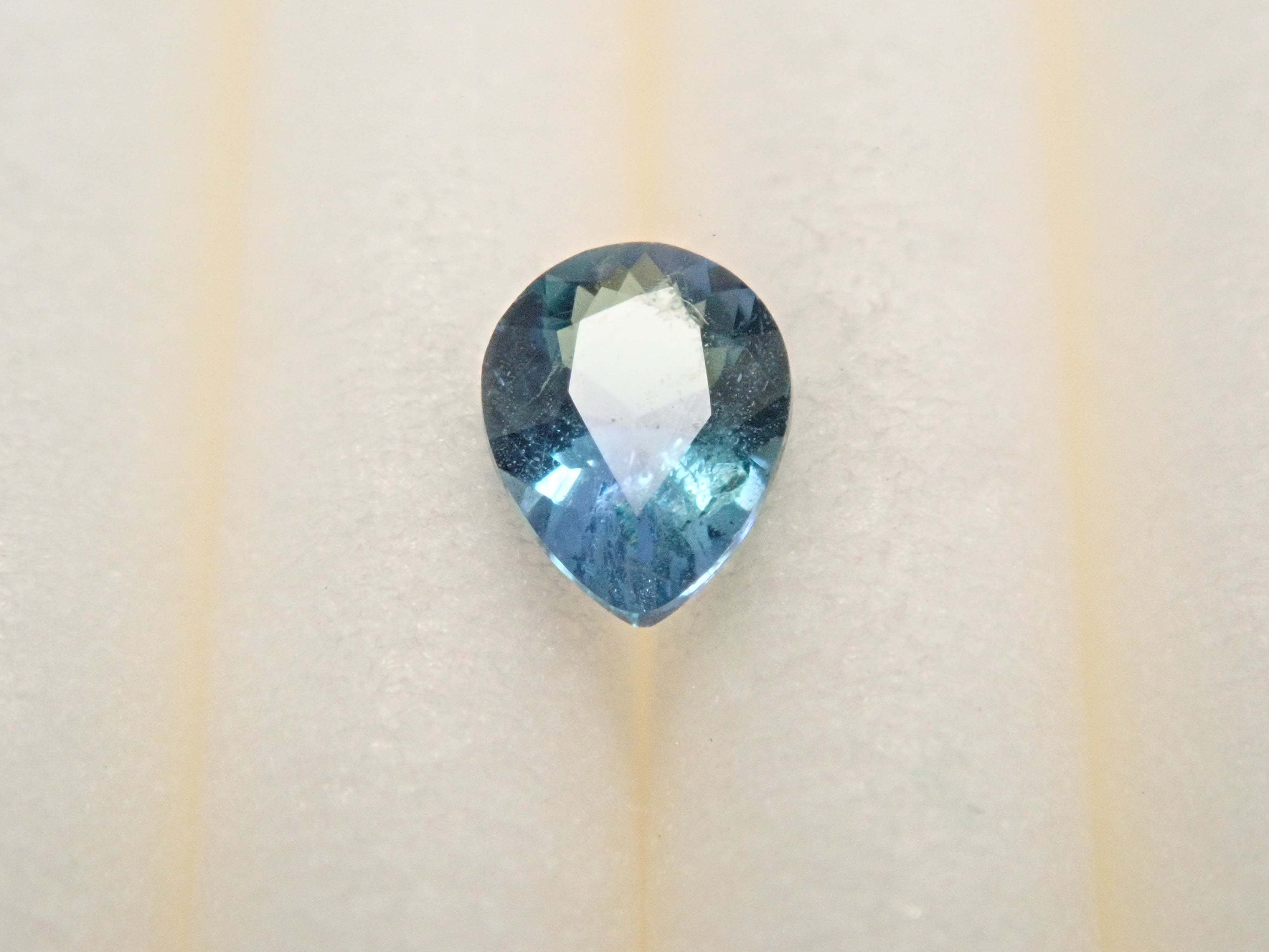 【1/11 22時販売】タンザニア産コーネルピン 0.103ctルース