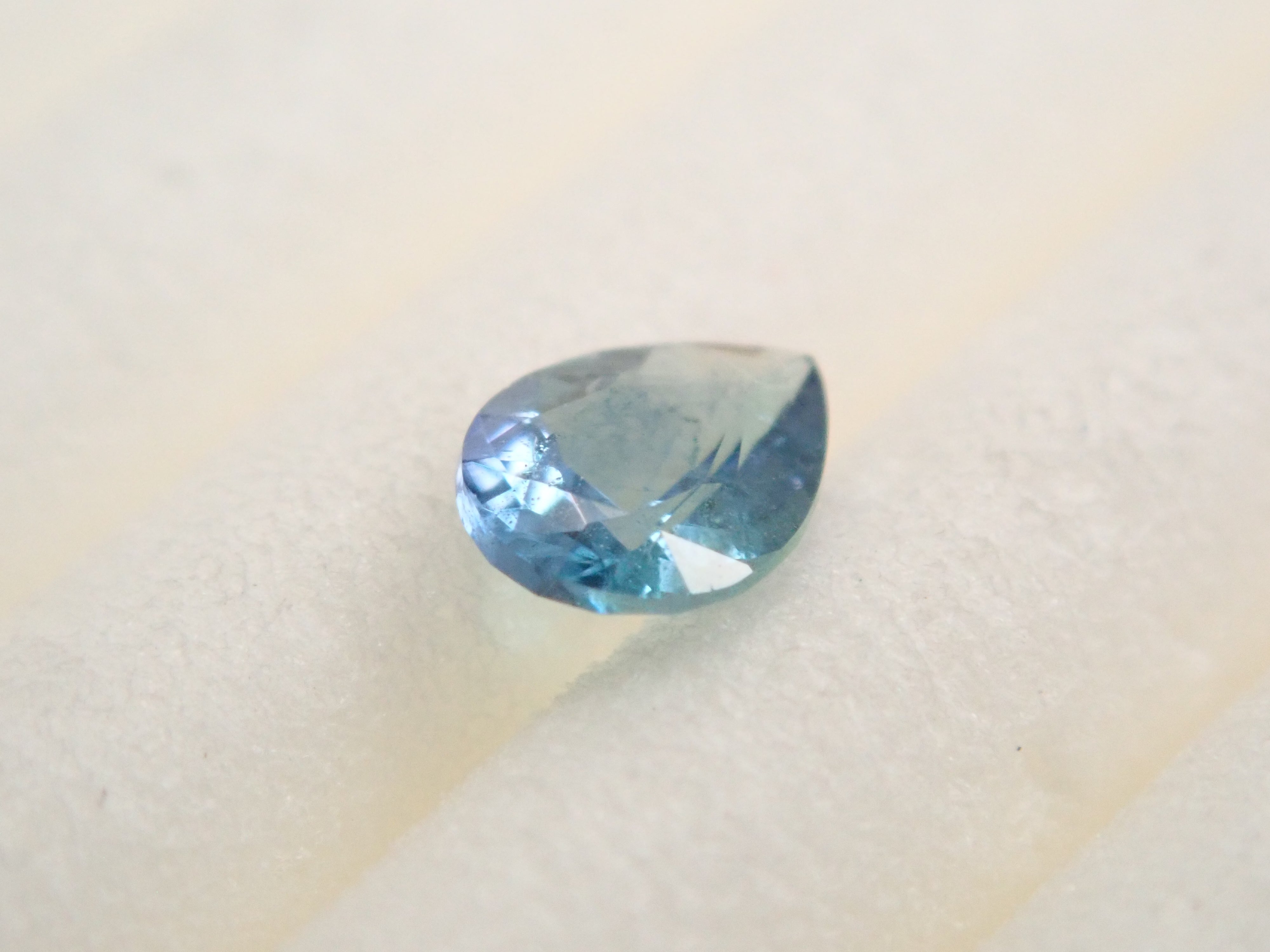 【1/11 22時販売】タンザニア産コーネルピン 0.103ctルース