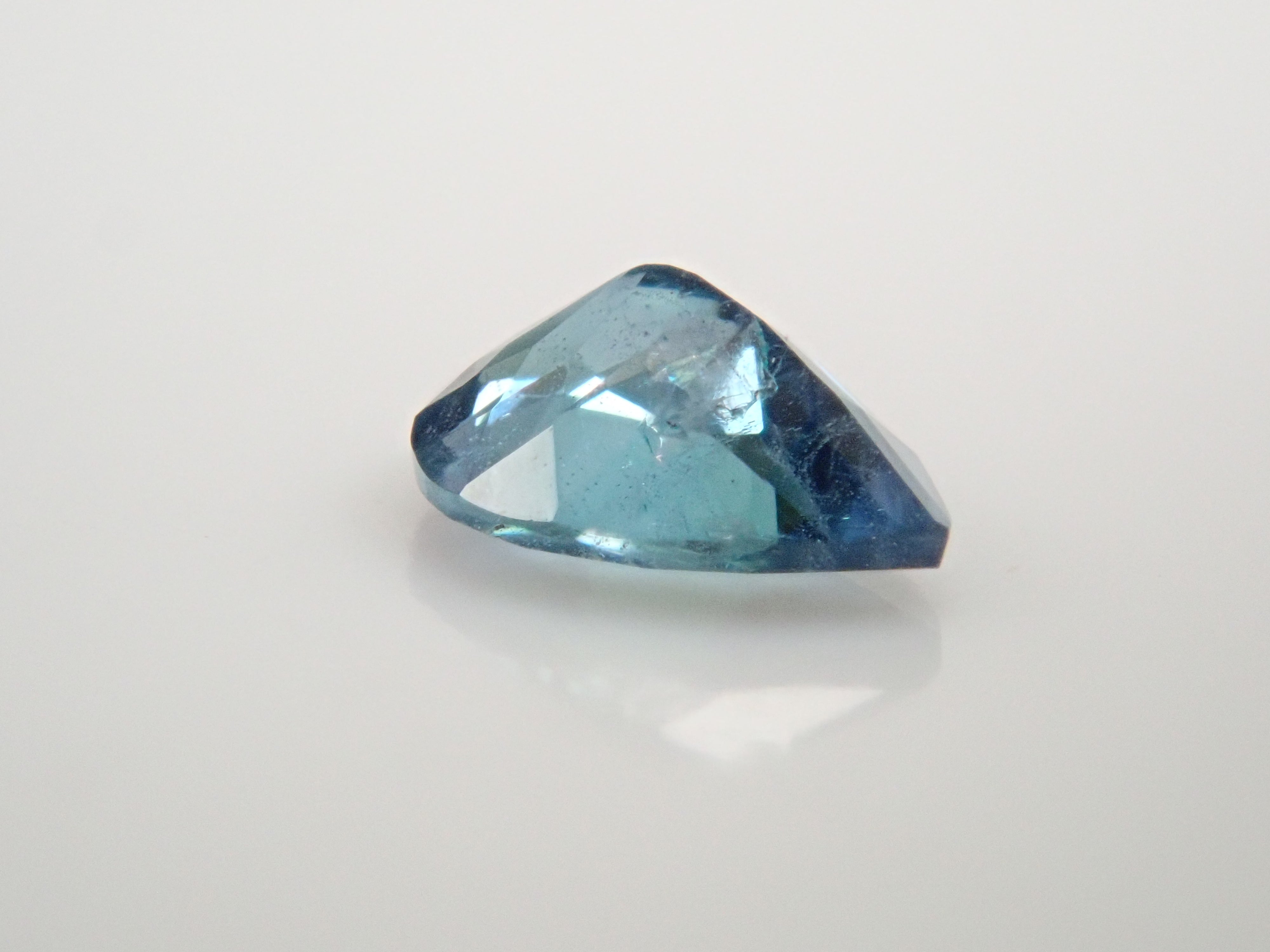 タンザニア産コーネルピン 0.103ctルース