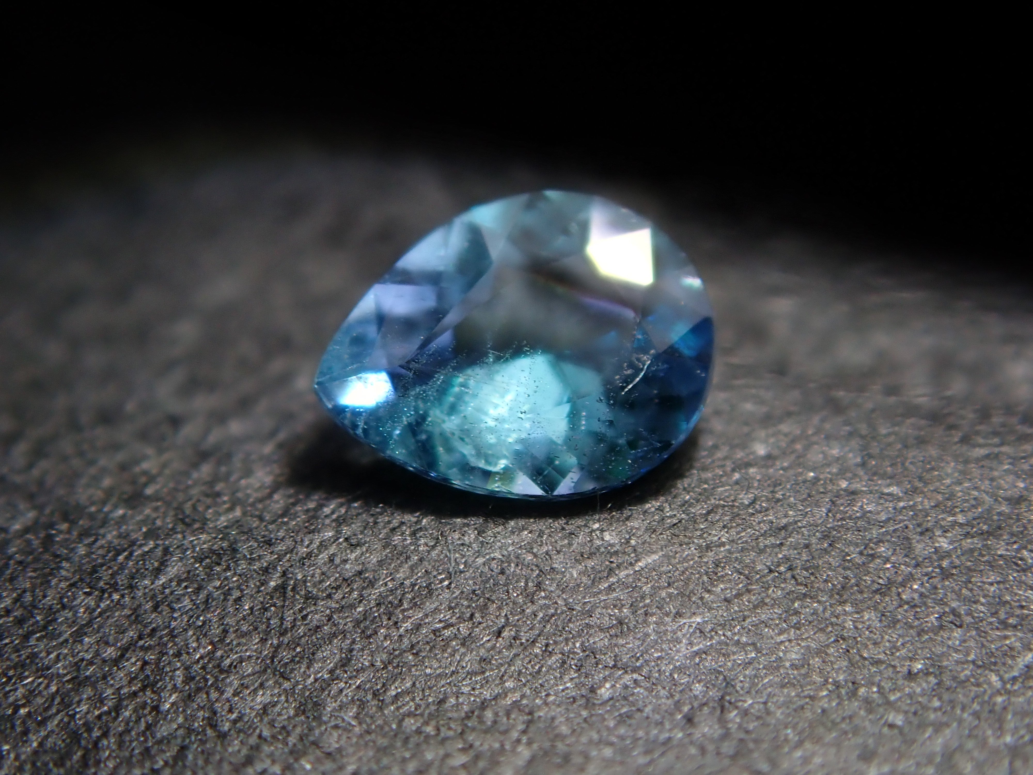 【1/11 22時販売】タンザニア産コーネルピン 0.103ctルース