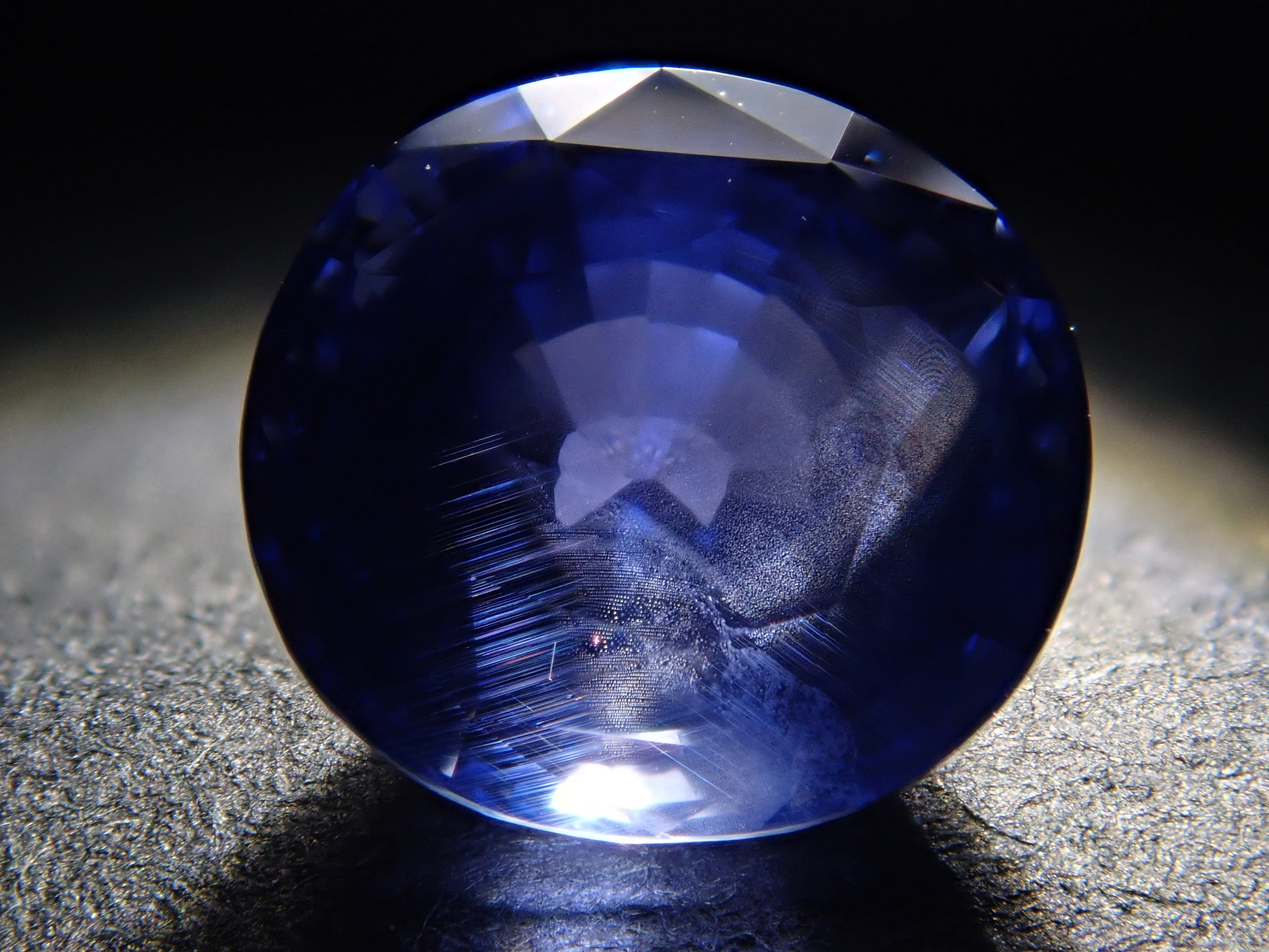 【抽選販売0117_10】マダガスカル産非加熱ブルーサファイア 1.380ctルース AIGS