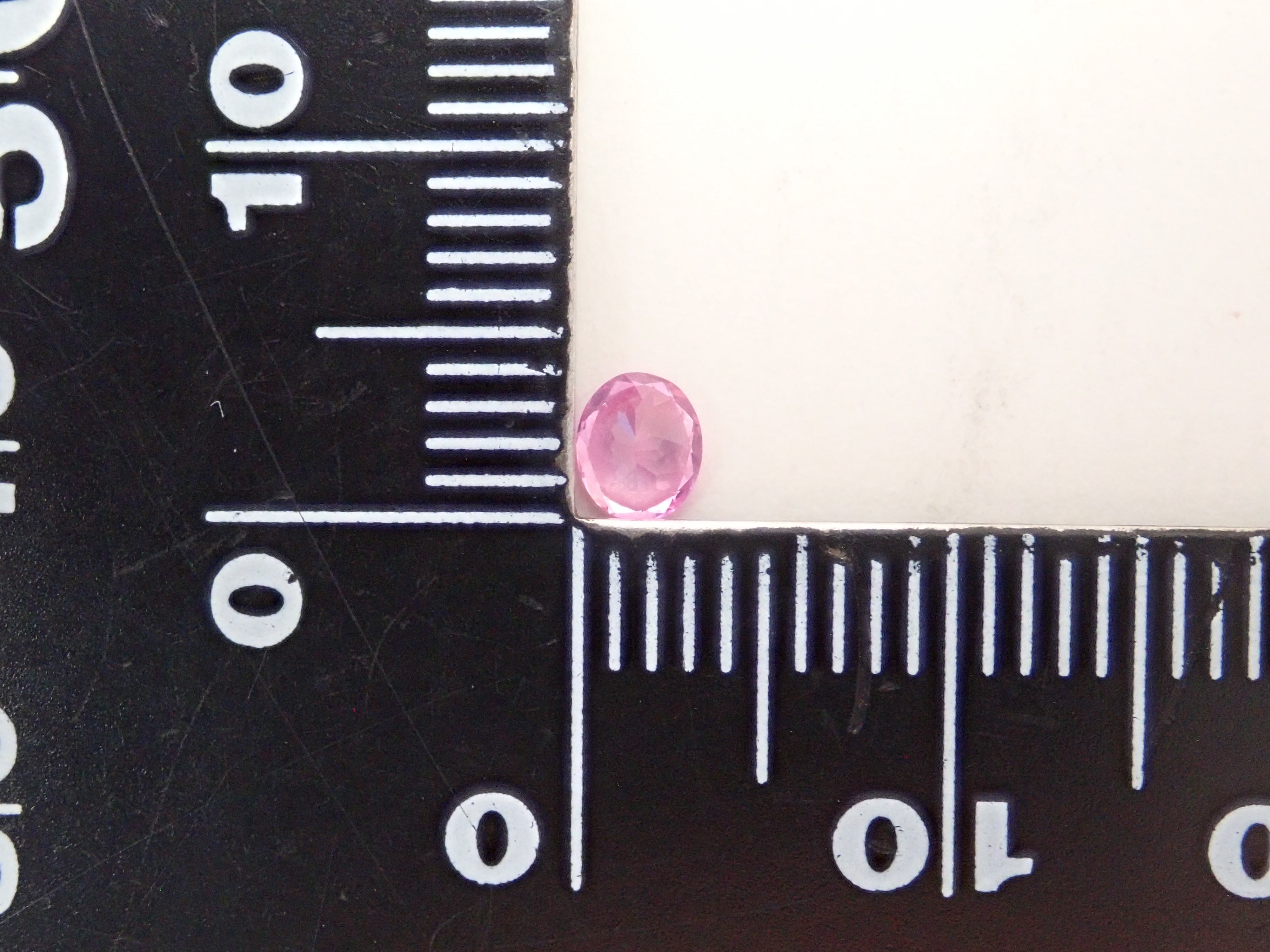 【1/20 22時販売】ベトナム産非加熱シルキーピンクサファイア 0.257ctルース