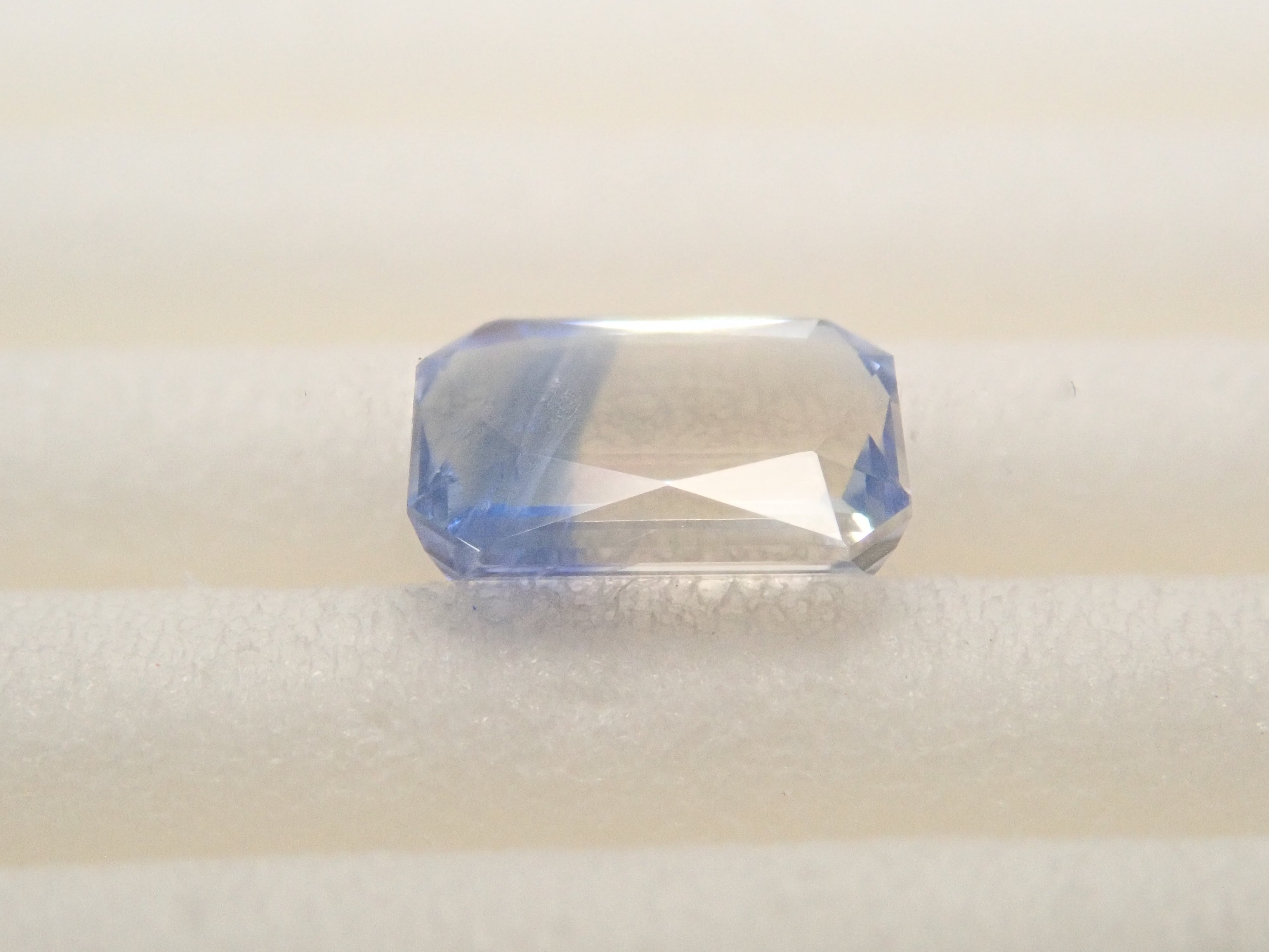 【1/17 22時販売】スリランカ産バイカラーサファイア 0.586ctルース