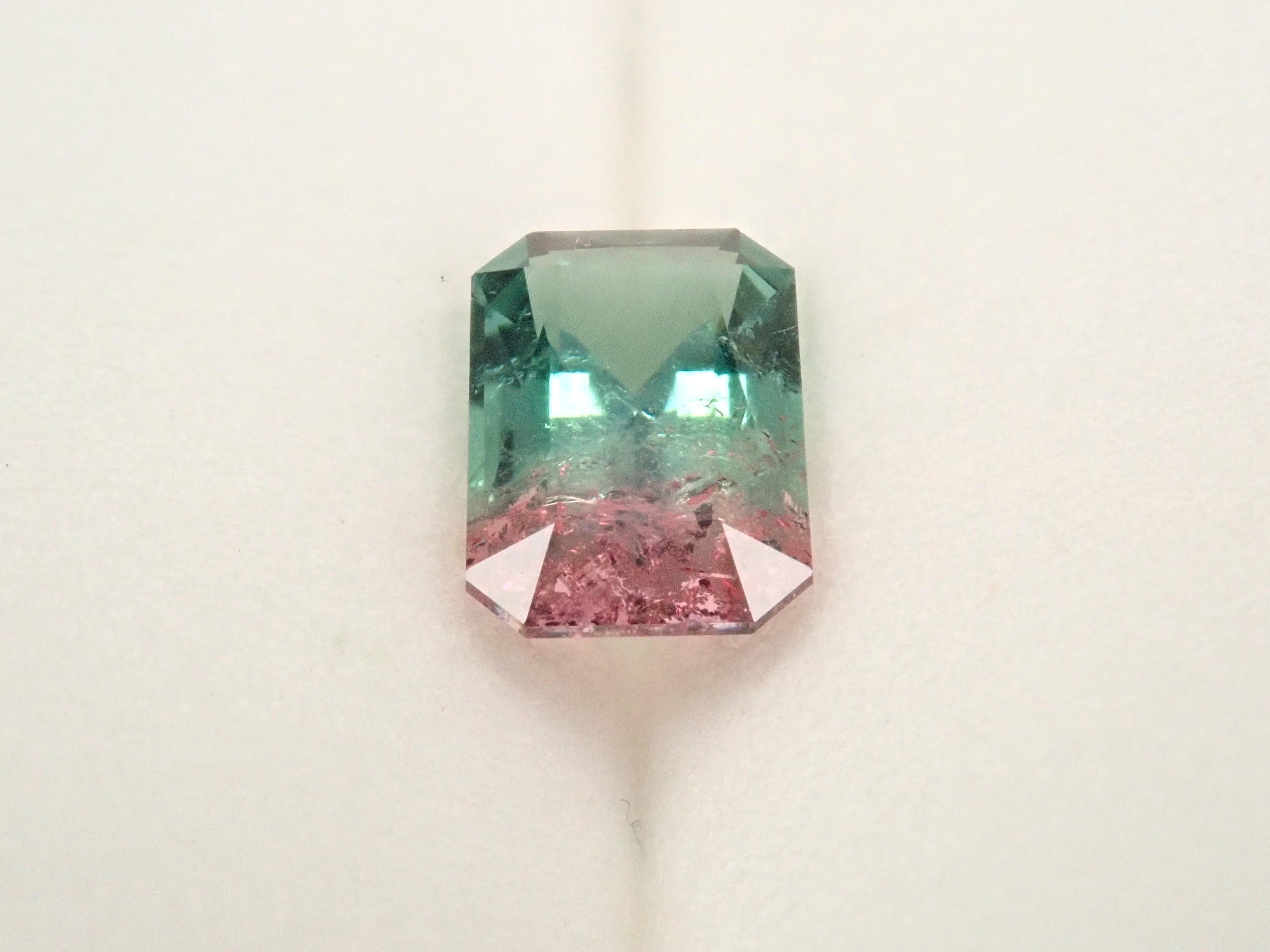 [On Sale at 10 PM on January 17th] Brazilian Bicolor Tourmaline 1.016ct Loose Stone