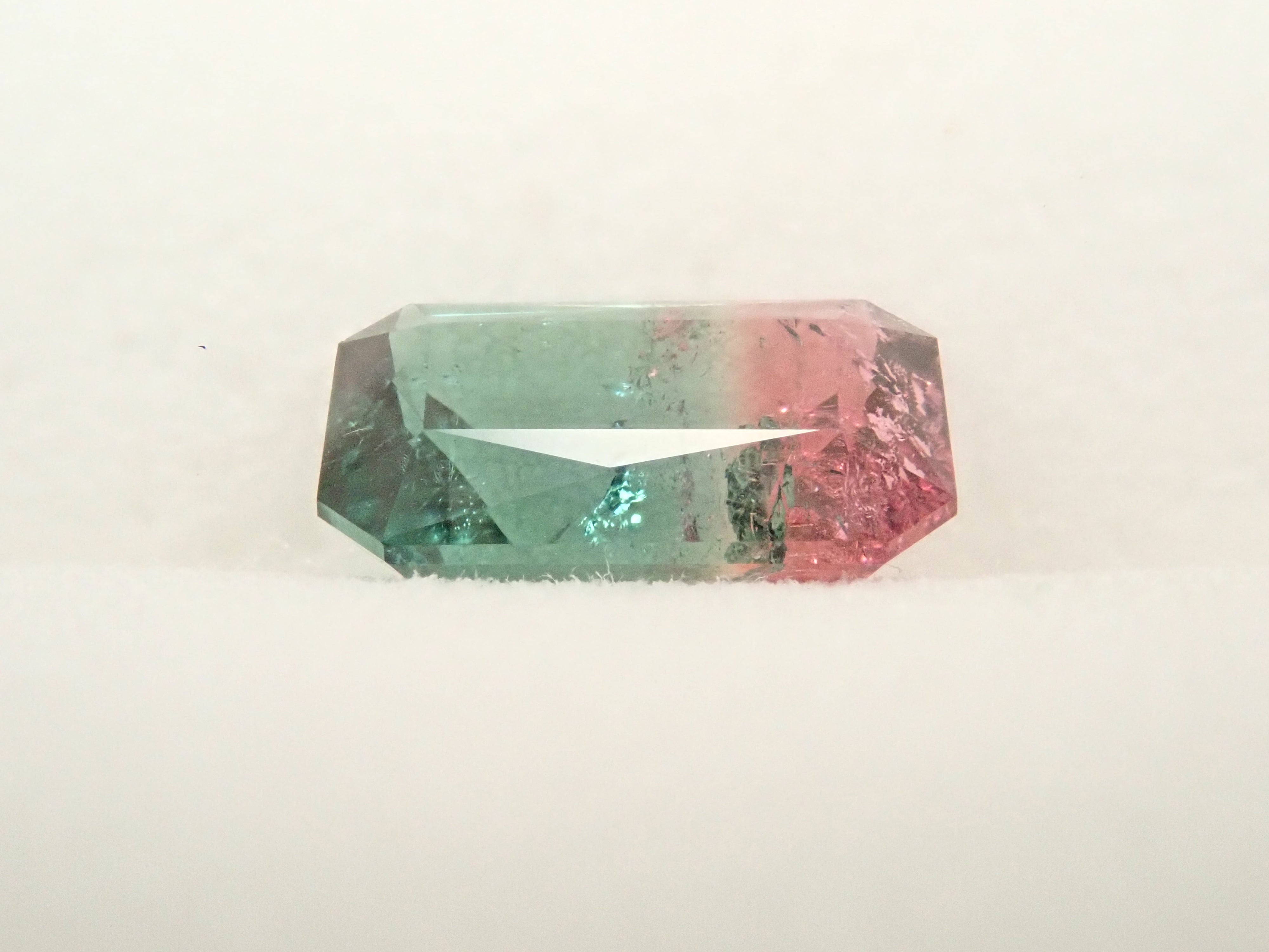 [On Sale at 10 PM on January 17th] Brazilian Bicolor Tourmaline 1.016ct Loose Stone
