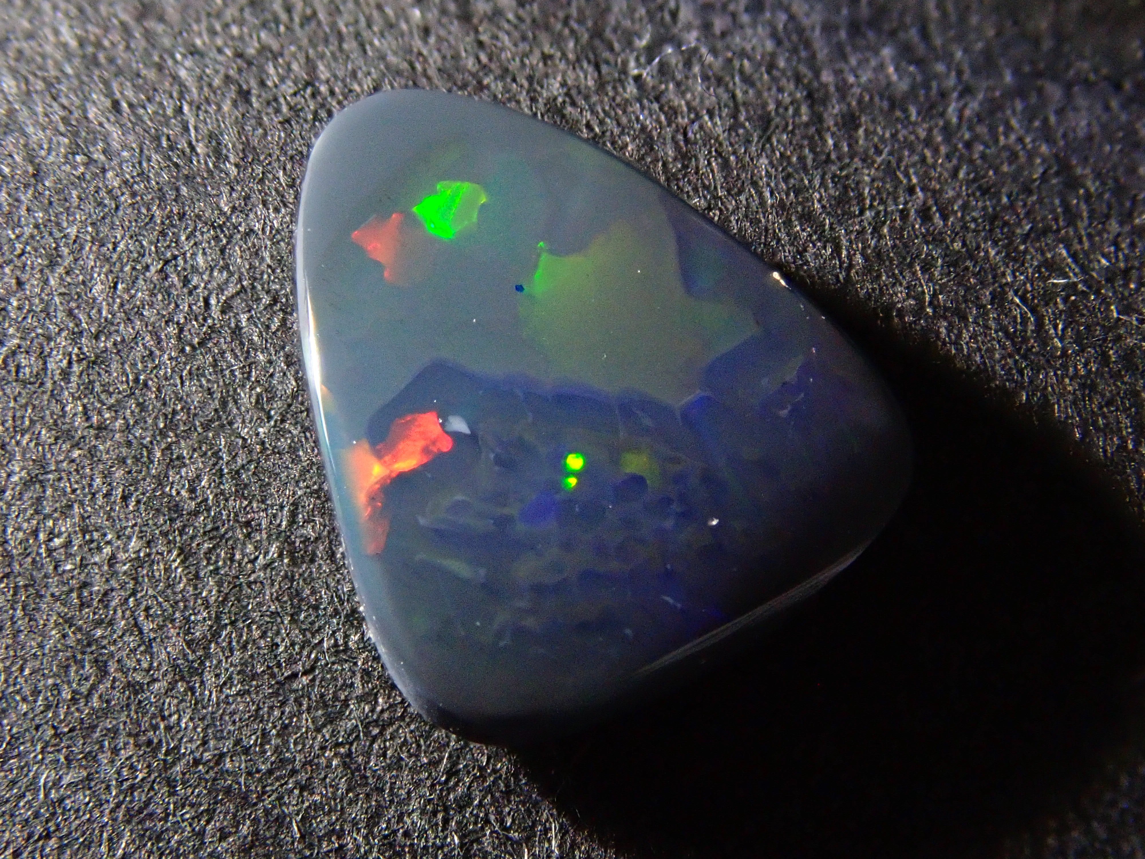 極美品　オパールルース　75 極美品！ メキシコオパール 0.34ct ルース（LA-7302） 極美品