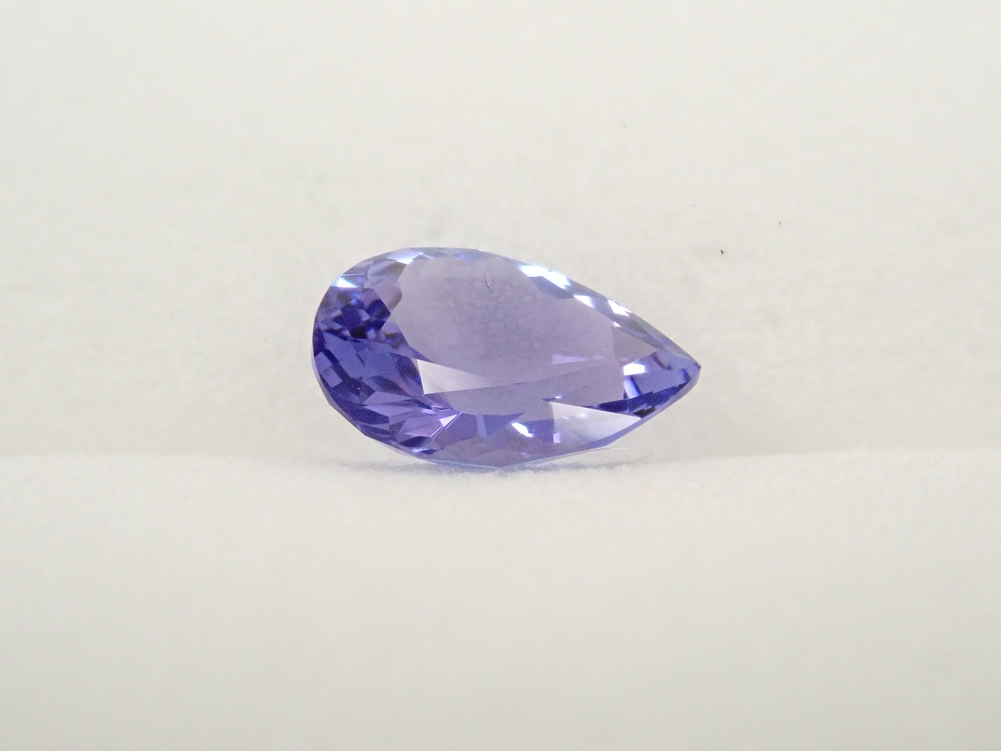 タンザニア産タンザナイト 0.730ctルース