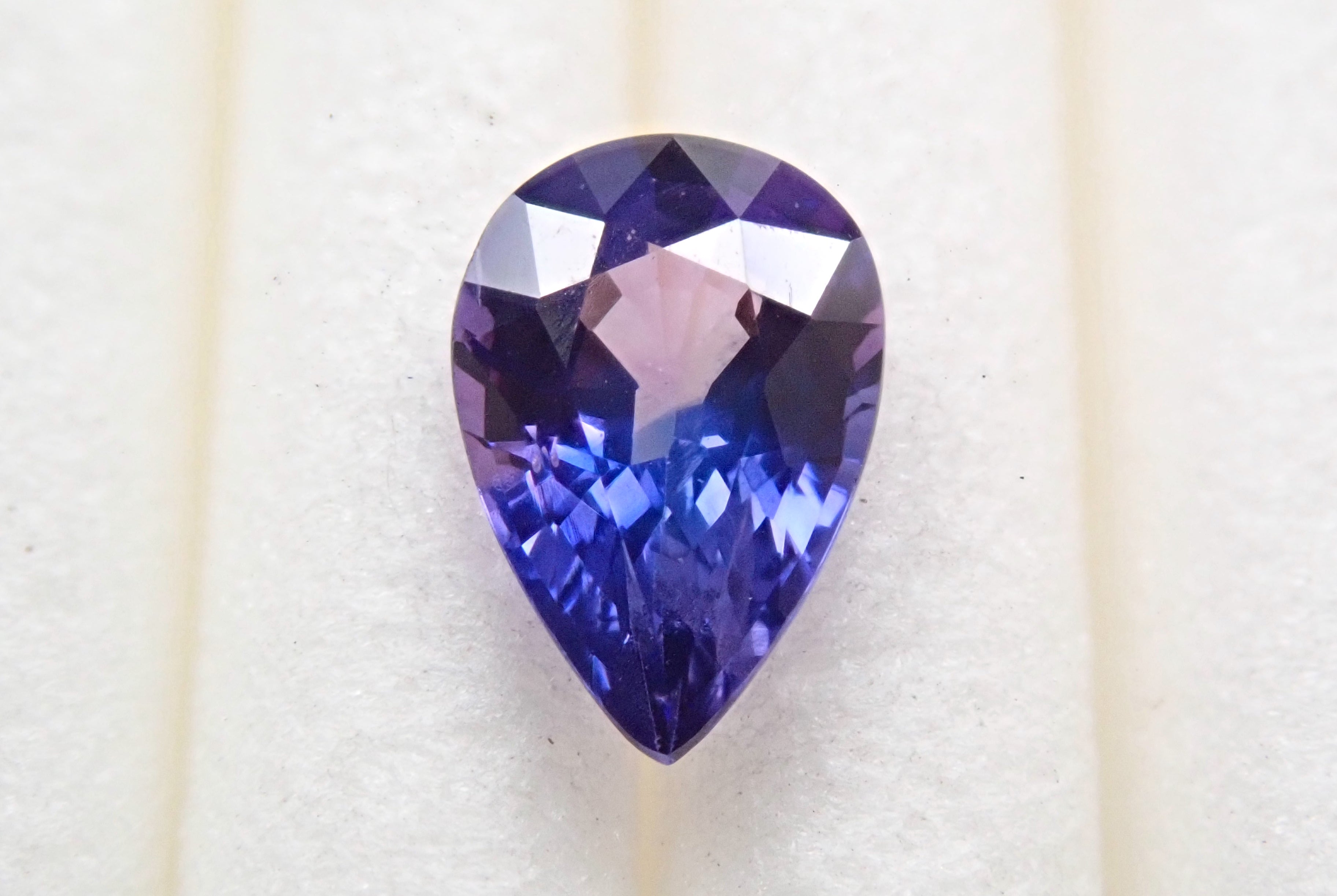 Bicolor sapphire 0.446ct loose from Windsor, Tanzania