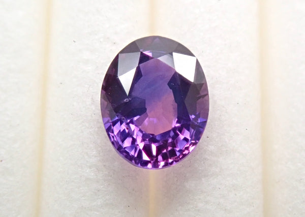 Bicolor sapphire 0.485ct loose from Windsor, Tanzania