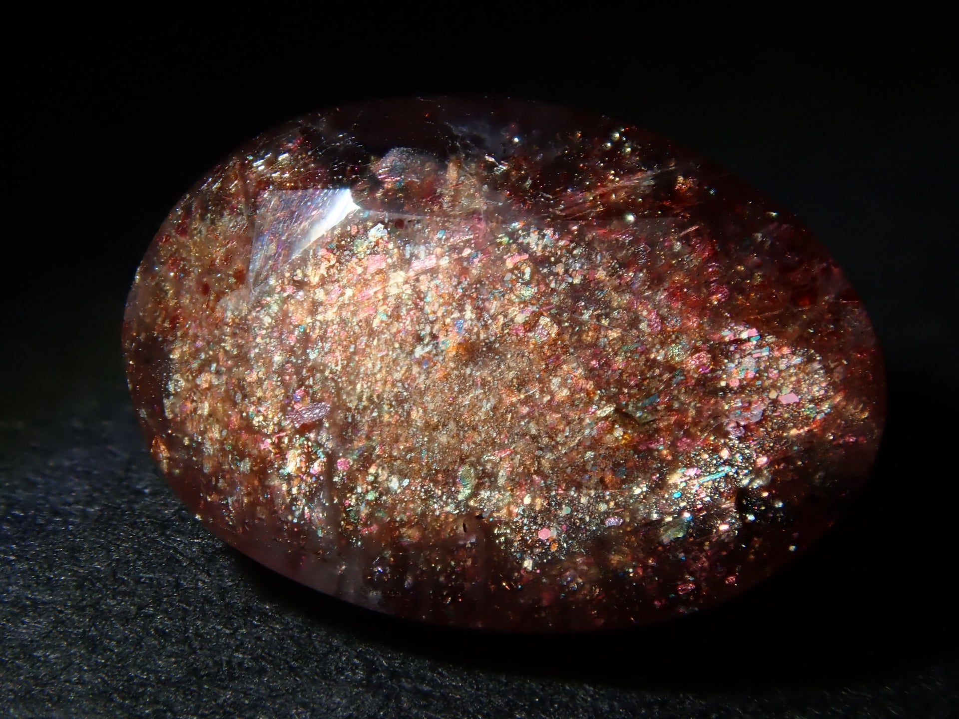 ブラッドショットアイオライトサンストーン 1.250ctルース 