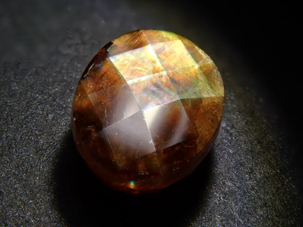 国産鉱物　天川村　レインボーガーネット（宝石質！） 奈良県天川村産レインボーガーネット（アンドラダイトガーネット