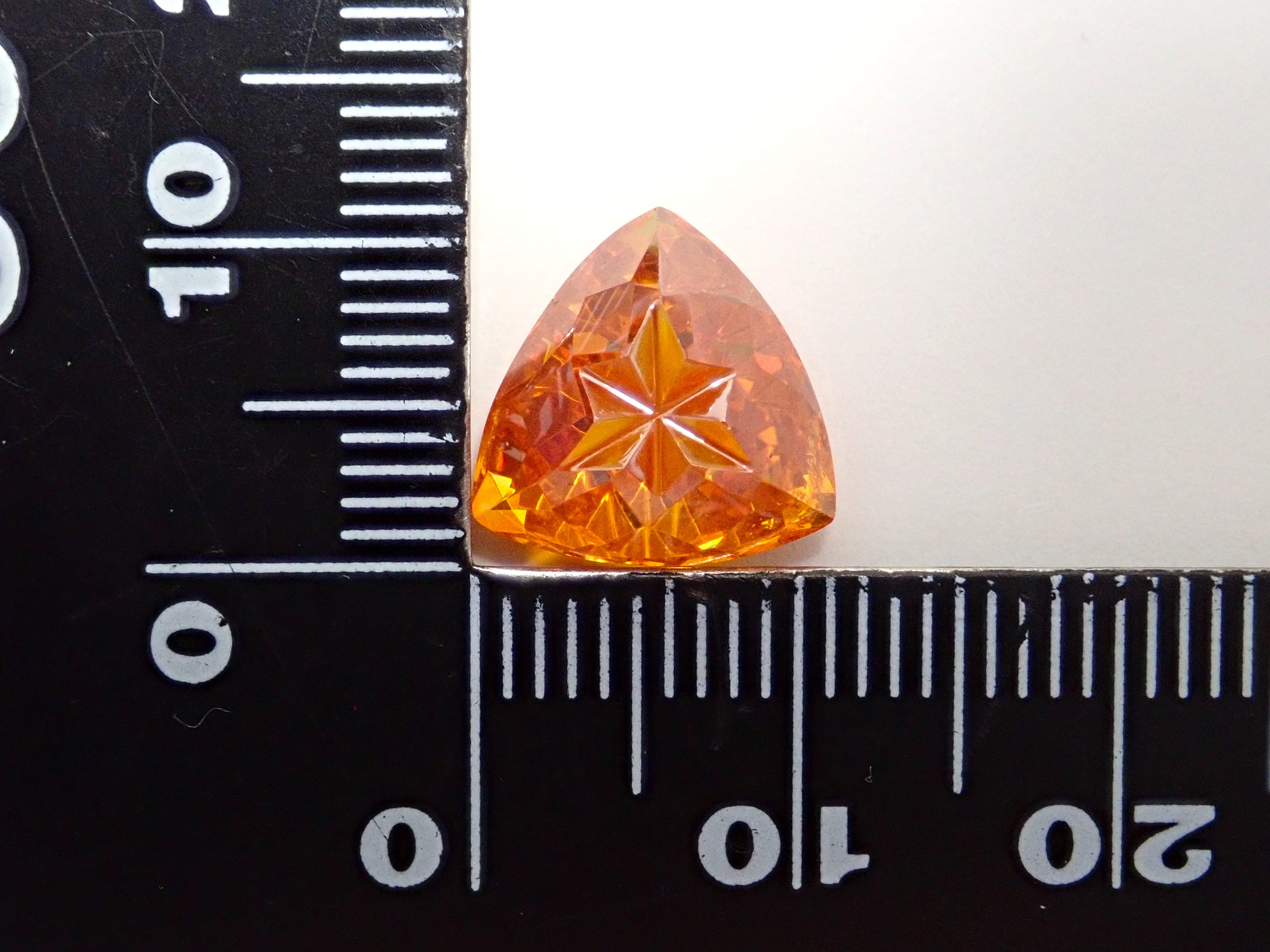 [Lottery Sale 0201_01] [Koshu Precious Stones Cut by plusthree] 6.417ct Sphalerite Loose Stone from Spain
