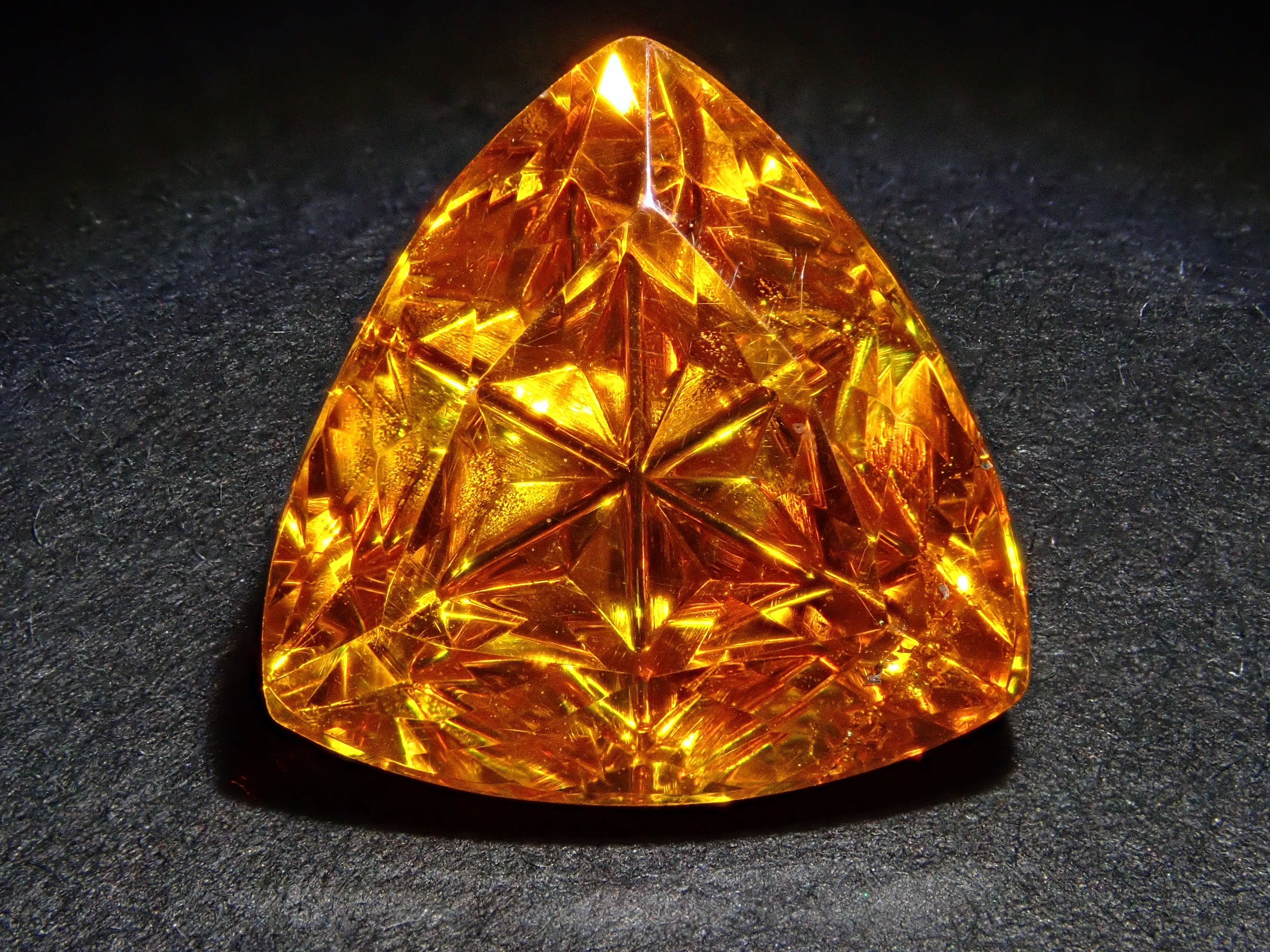 [Lottery Sale 0201_01] [Koshu Precious Stones Cut by plusthree] 6.417ct Sphalerite Loose Stone from Spain