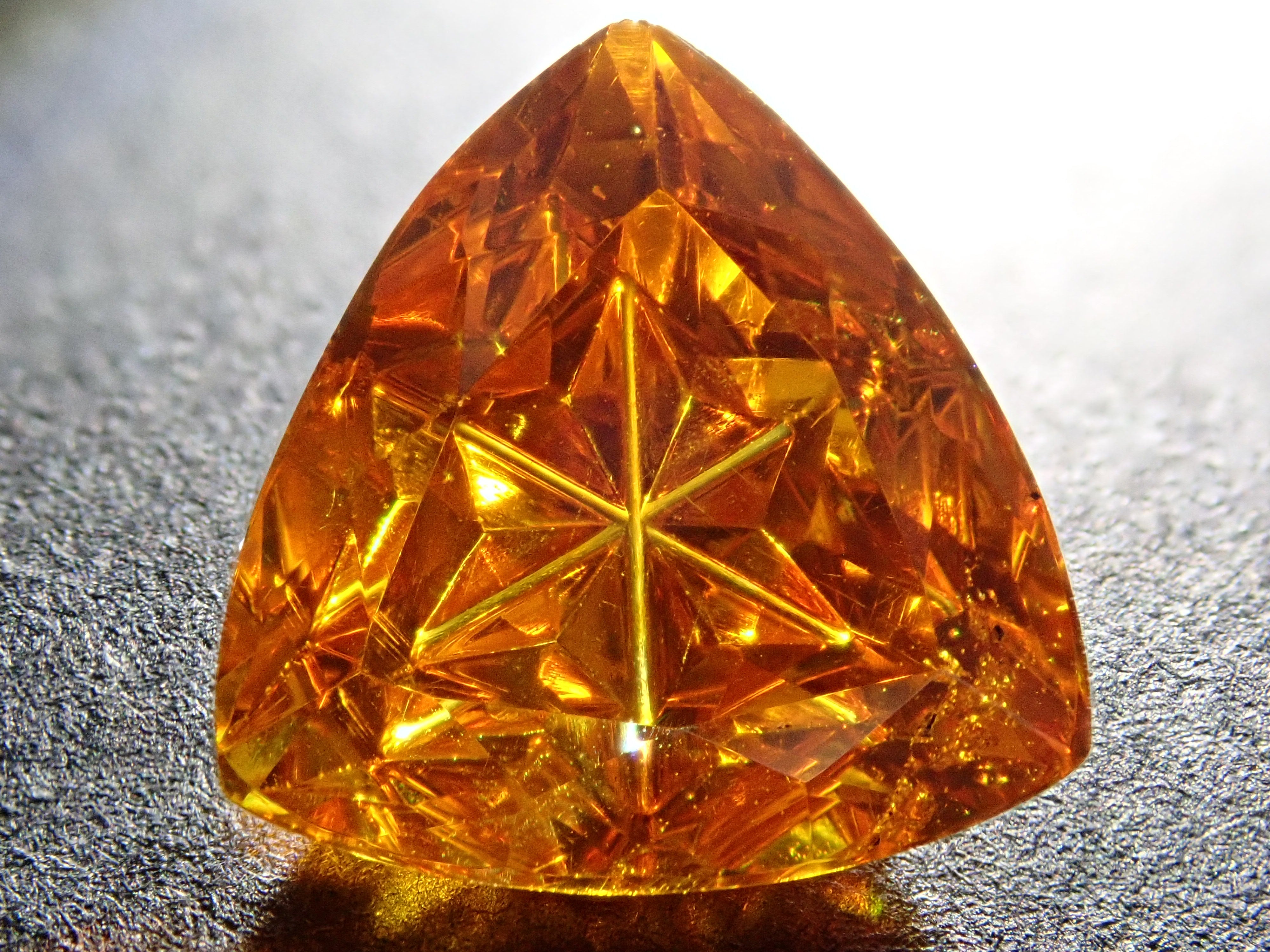 [Lottery Sale 0201_01] [Koshu Precious Stones Cut by plusthree] 6.417ct Sphalerite Loose Stone from Spain